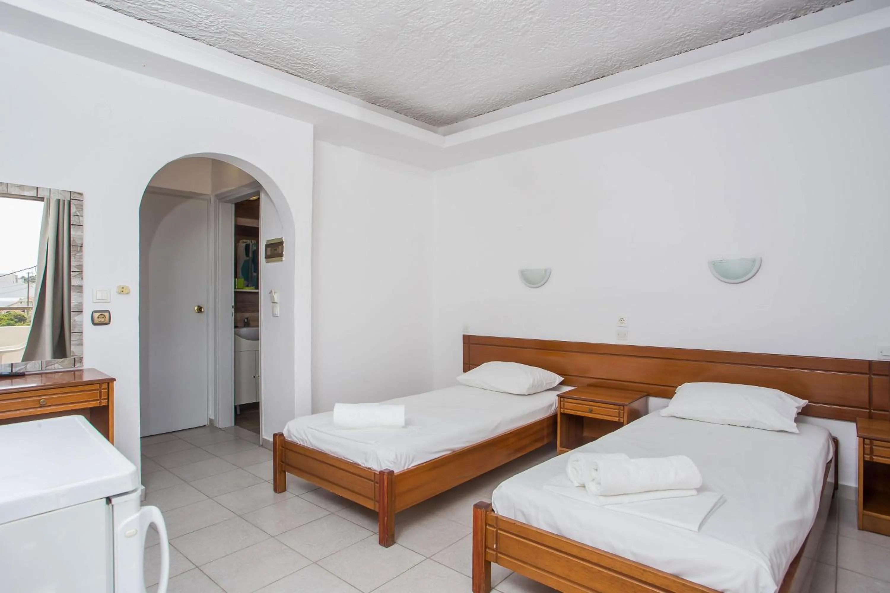 Photo of the whole room, Bed in Nikos BnB