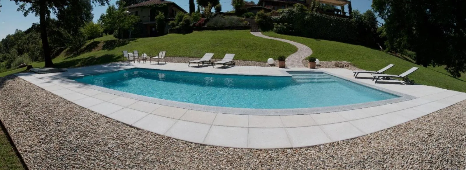 Swimming pool in B&B La Bianchina