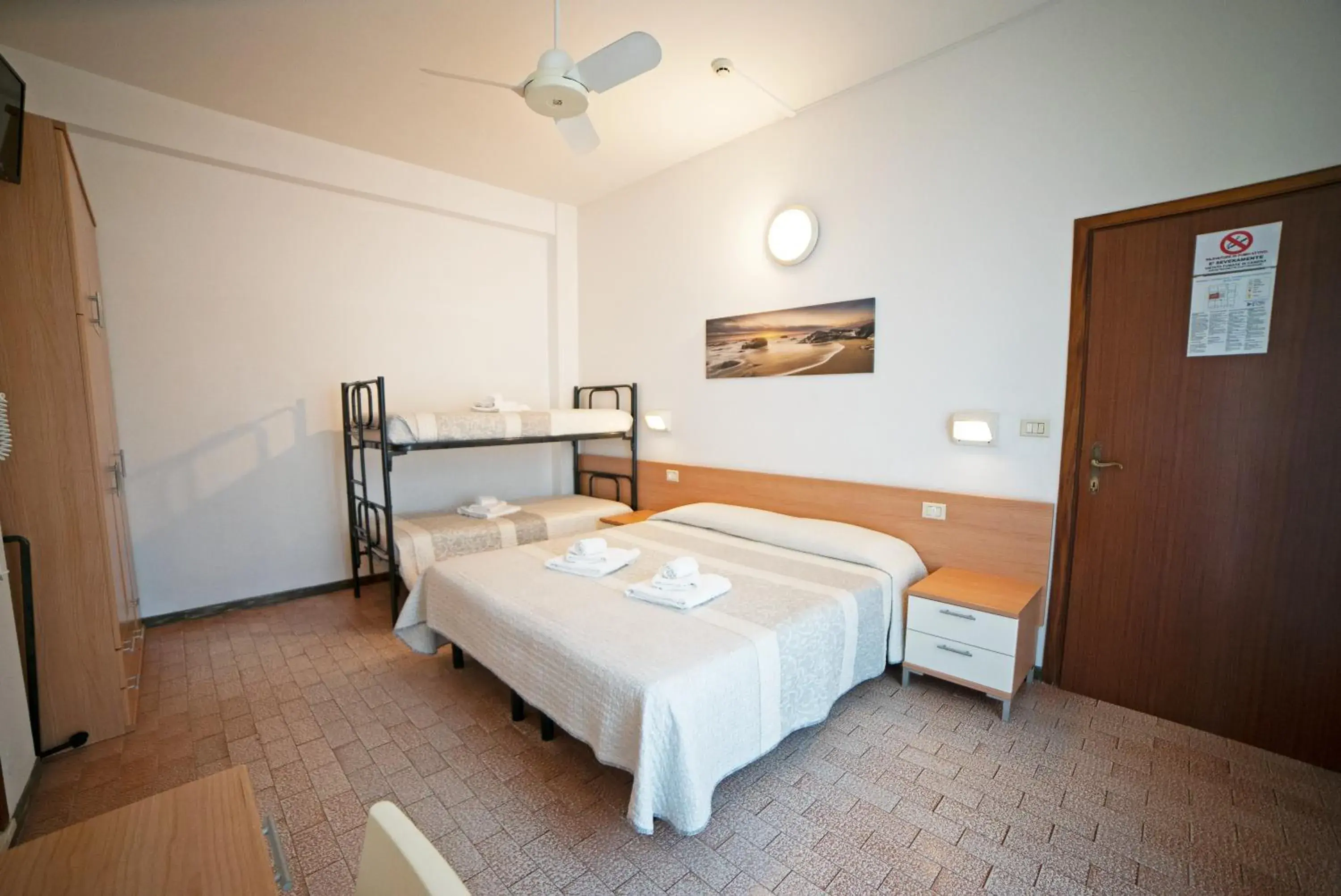 Triple Room with Balcony in Hotel Mara Triple Room with Balcony in Hotel Mara