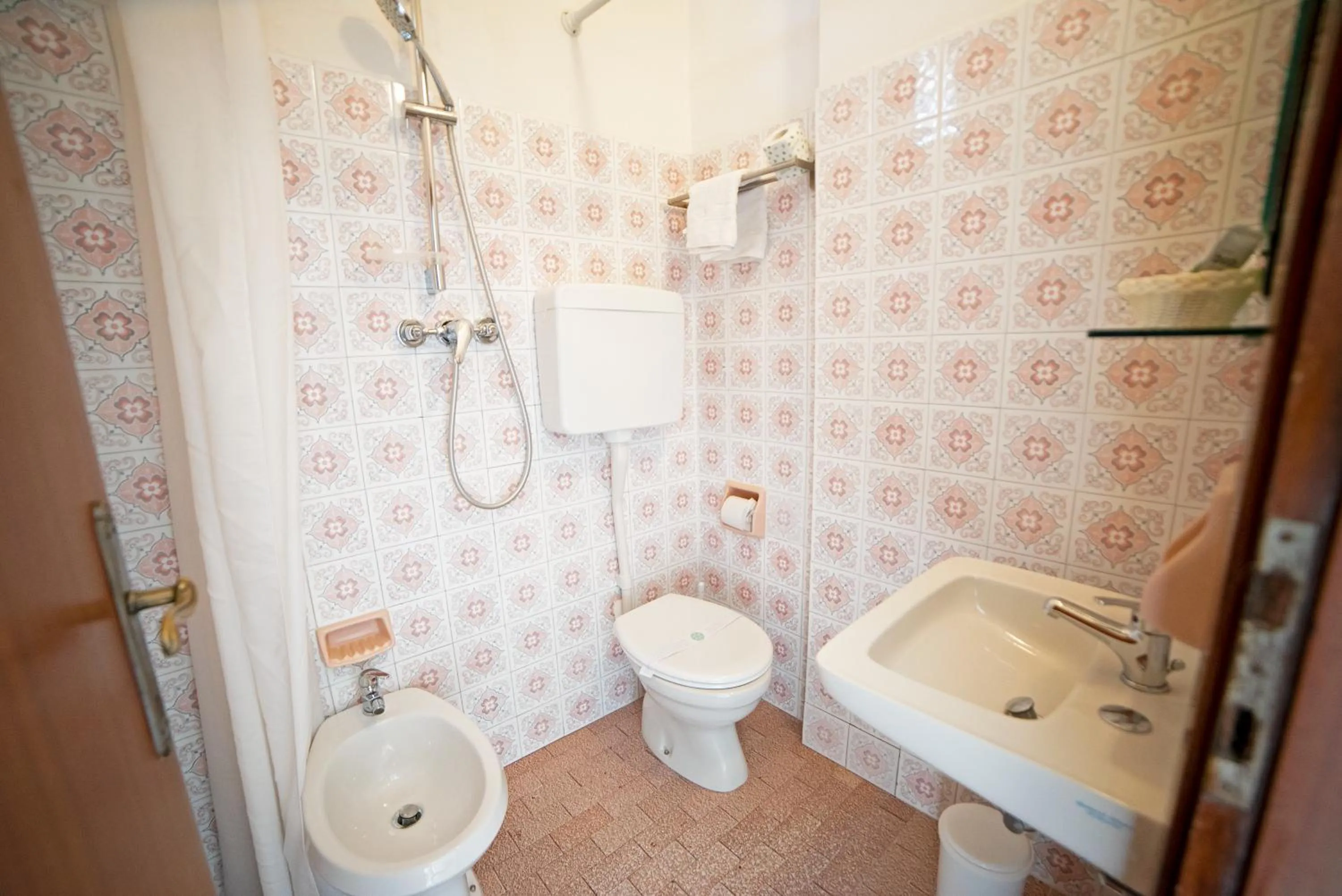 Bathroom in Hotel Mara