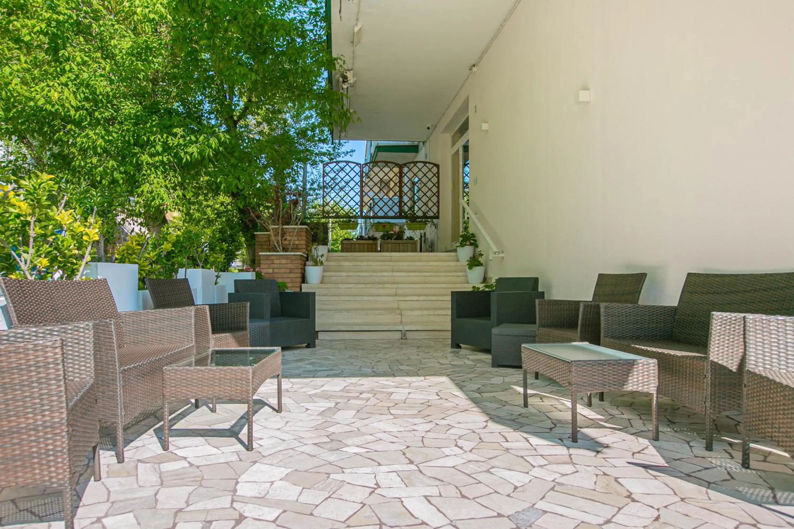 Patio in Hotel Mara