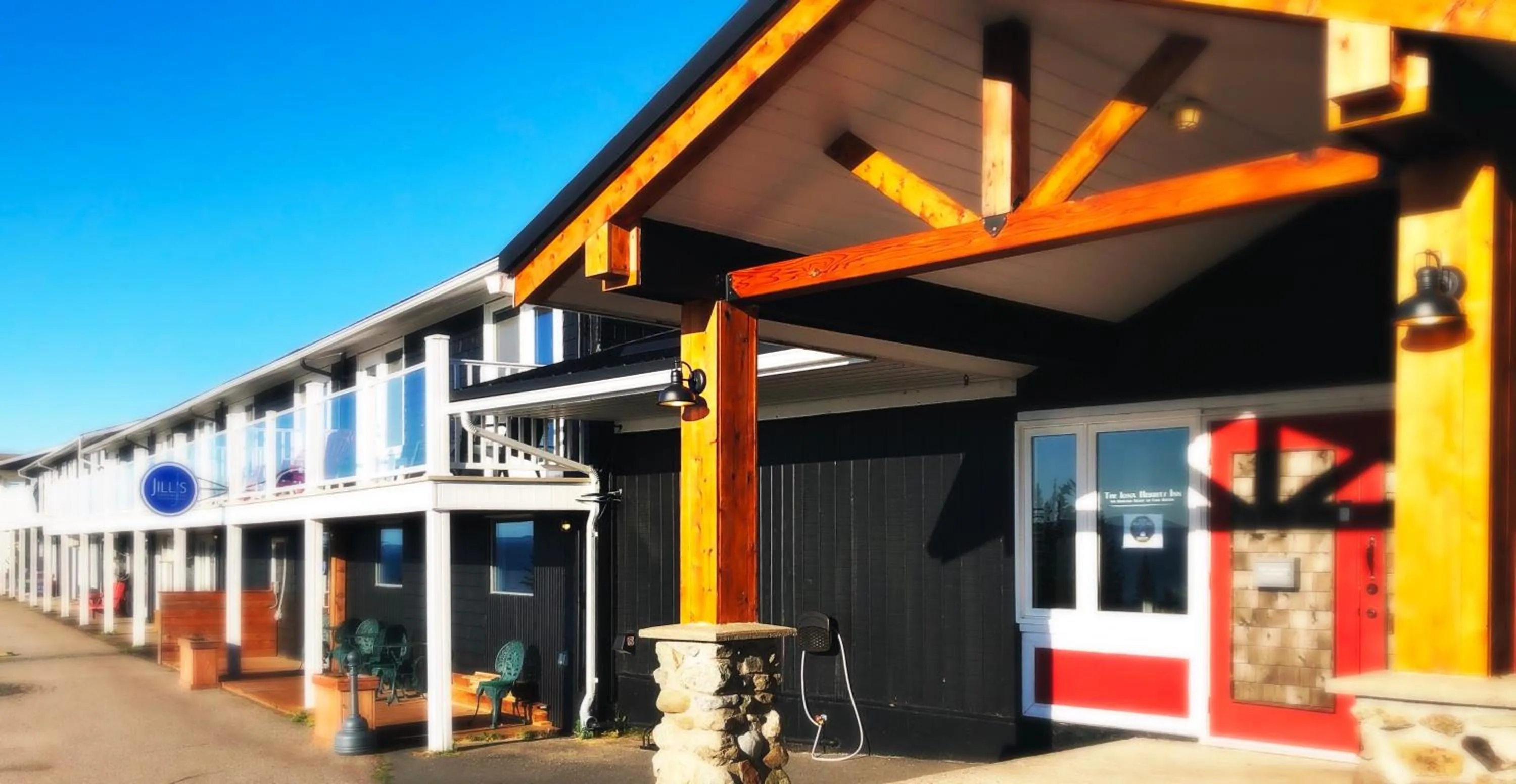 Property building in The Iona Heights Inn