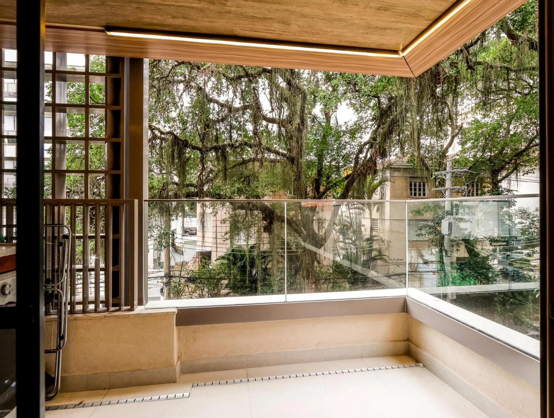 Day in Charlie Flora Jardim Botânico