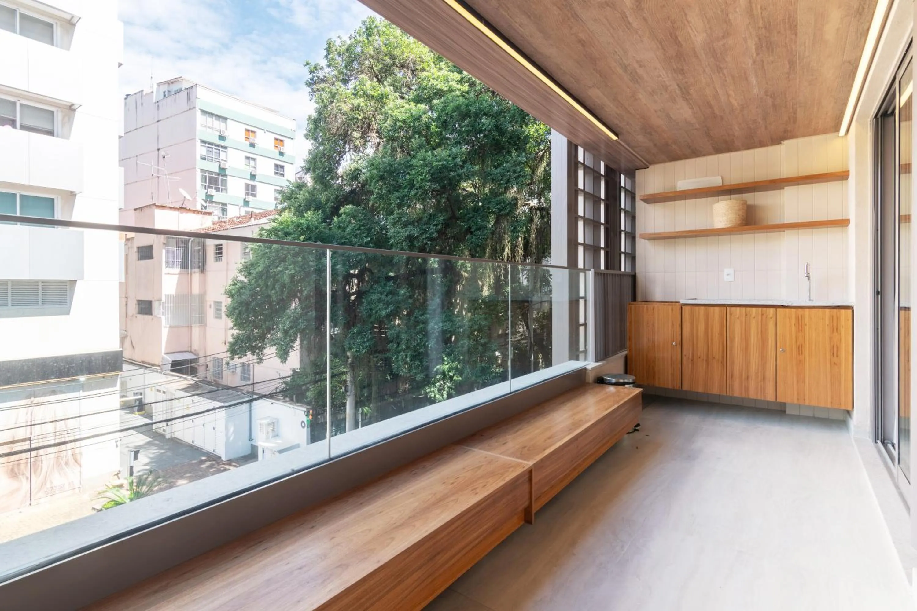 Day in Charlie Flora Jardim Botânico