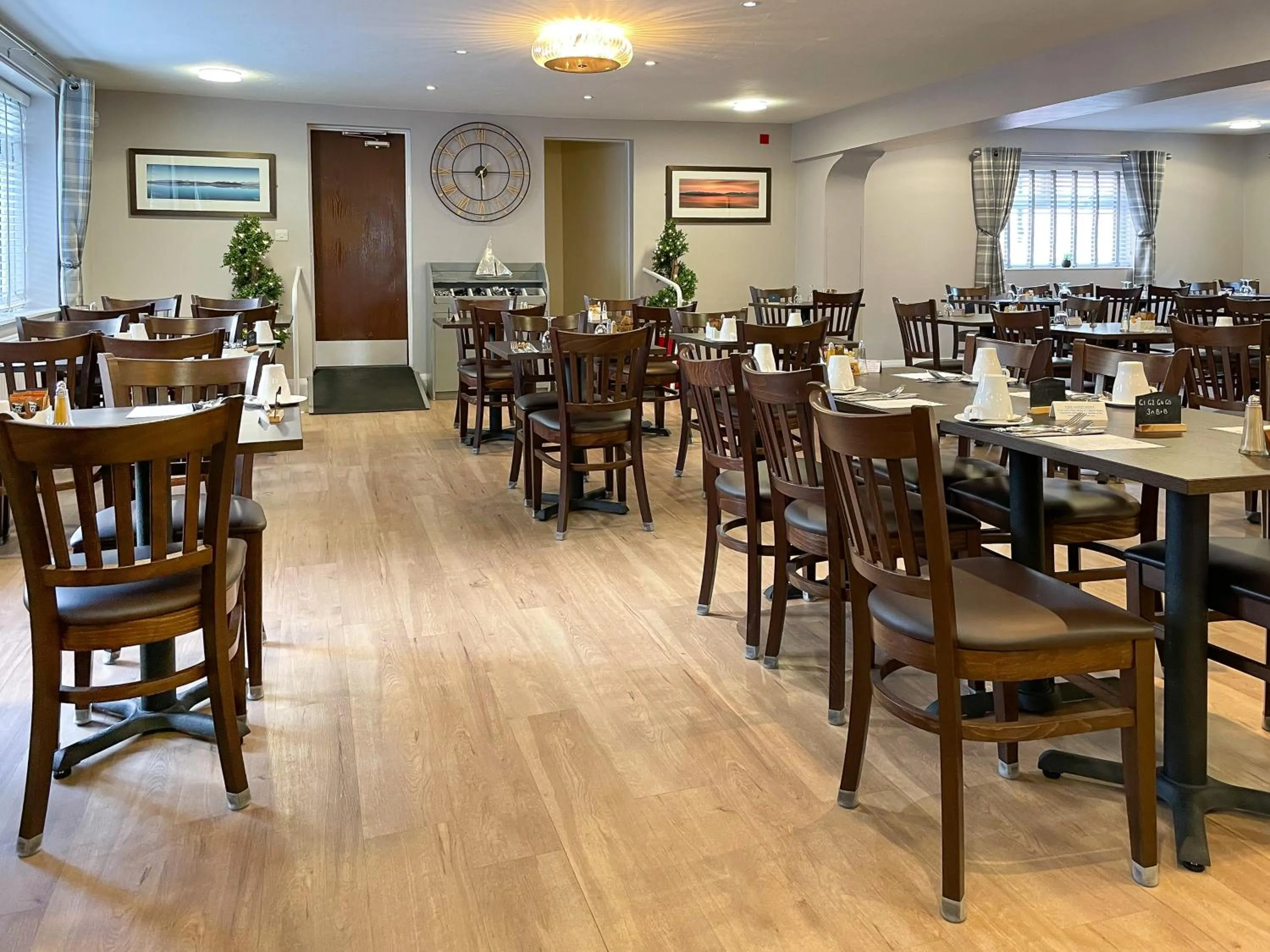 Dining area in The Auckland Hotel