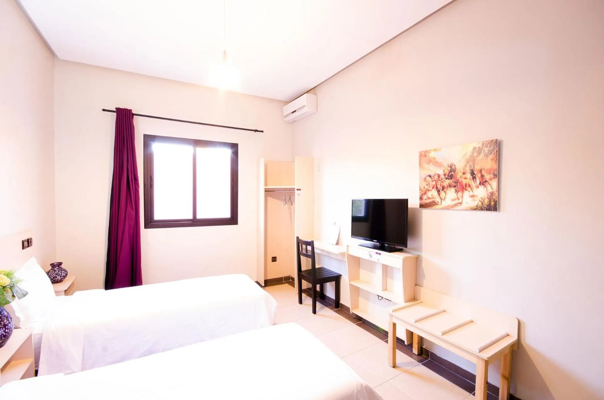 TV and multimedia, Bed in INOU Hotel Aourir