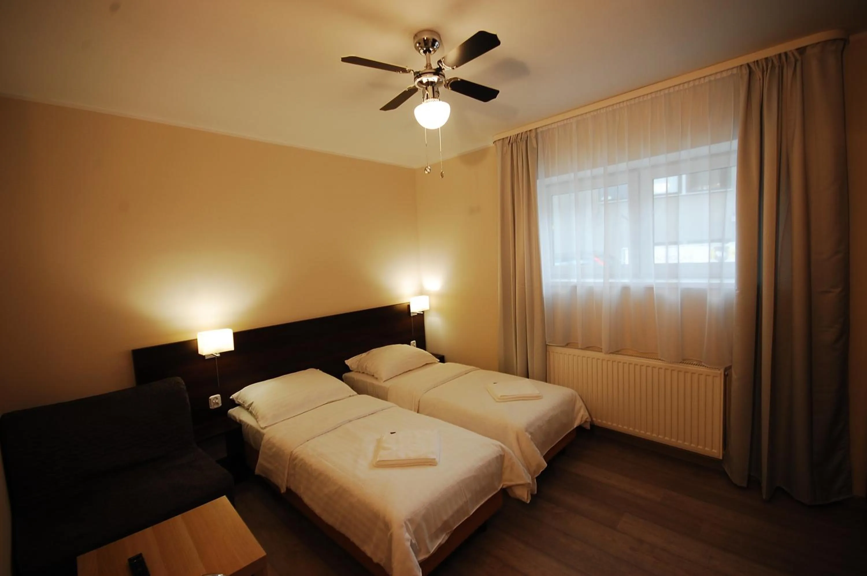 Photo of the whole room, Bed in Hipnotic B&B