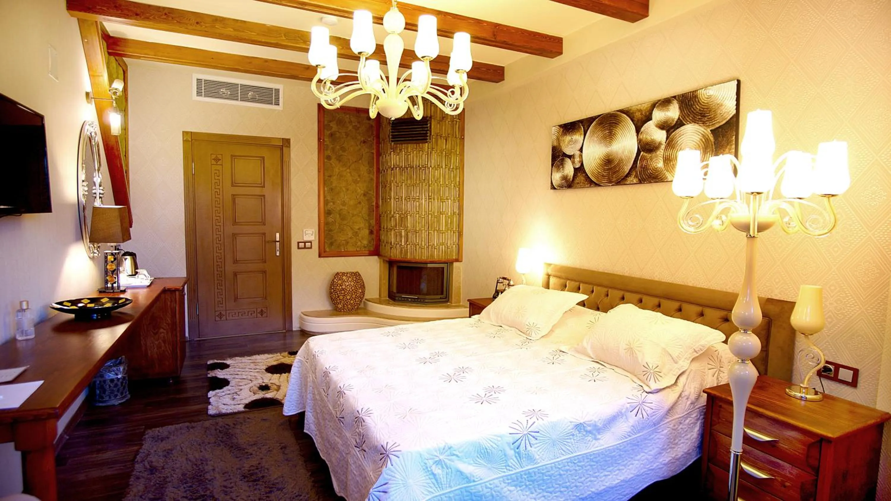 Decorative detail, Bed in Kazdaglari Karye Müze Hotel