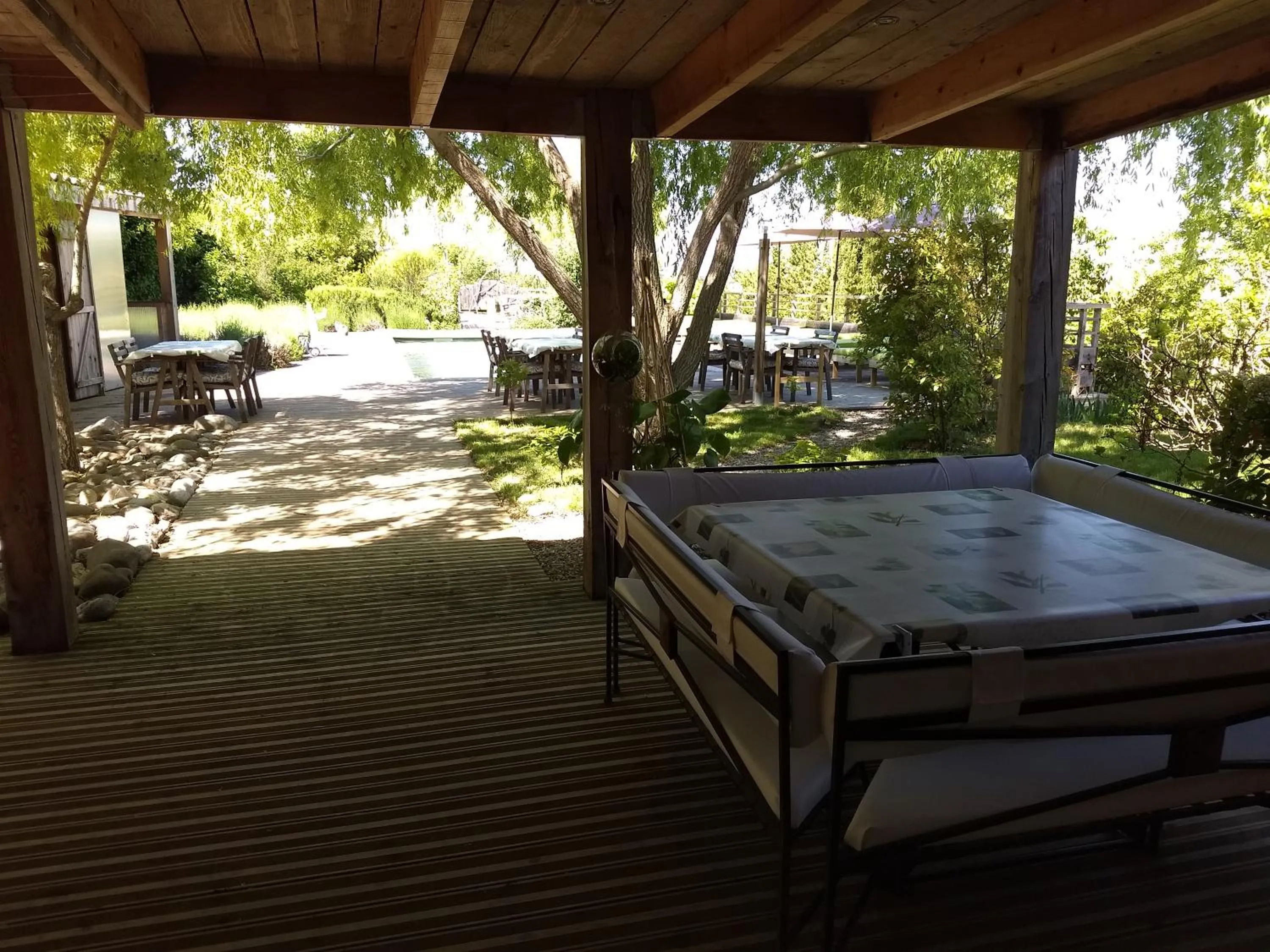 Restaurant/places to eat in Les Terrasses de Valensole