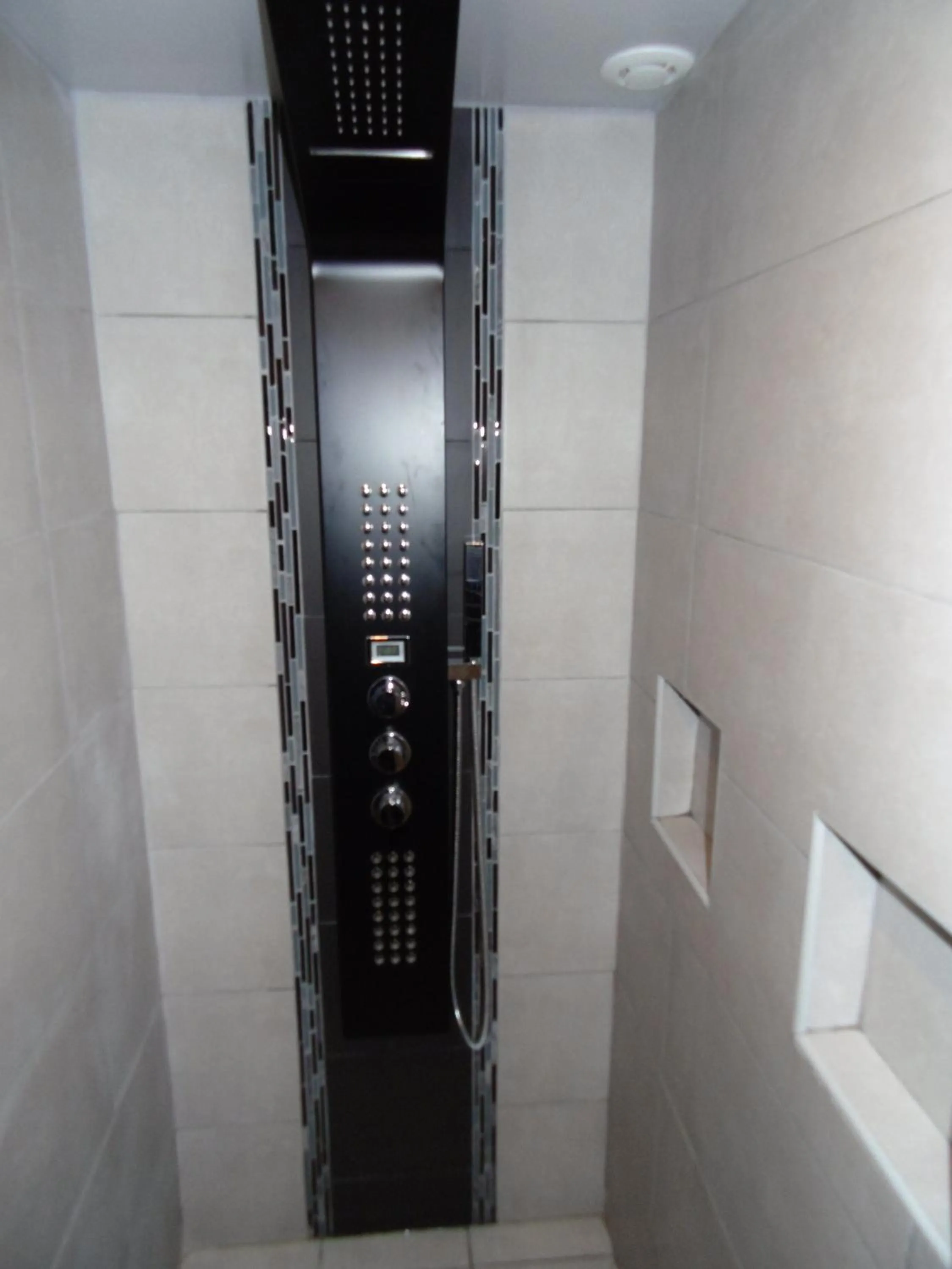 Shower in Les Terrasses de Valensole