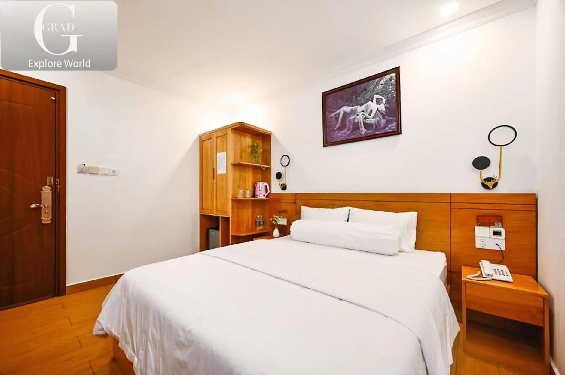 Bed in Ly Ly Hotel 2