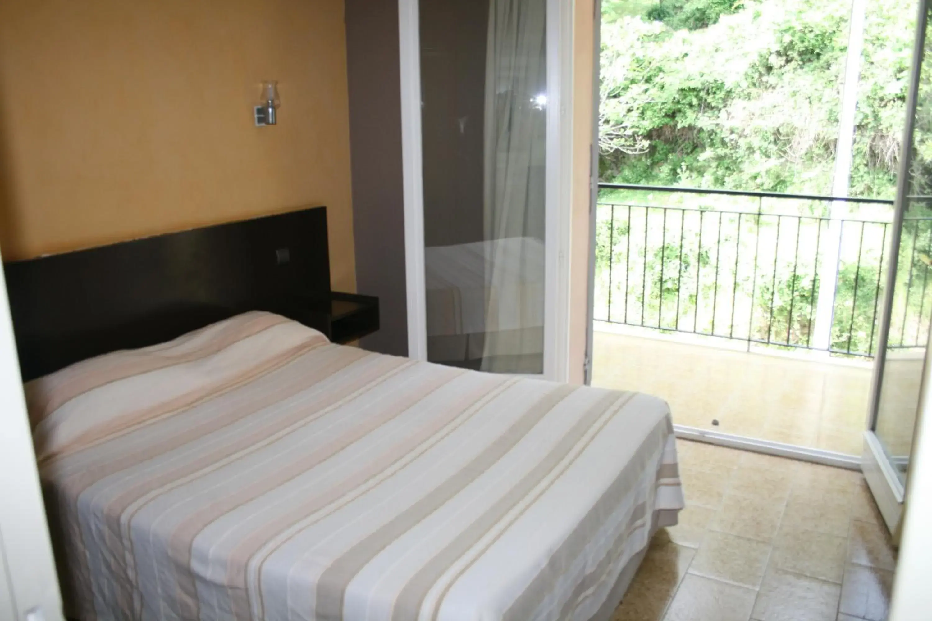 Standard Double Room in Le Refuge Orezza Standard Double Room in Le Refuge Orezza