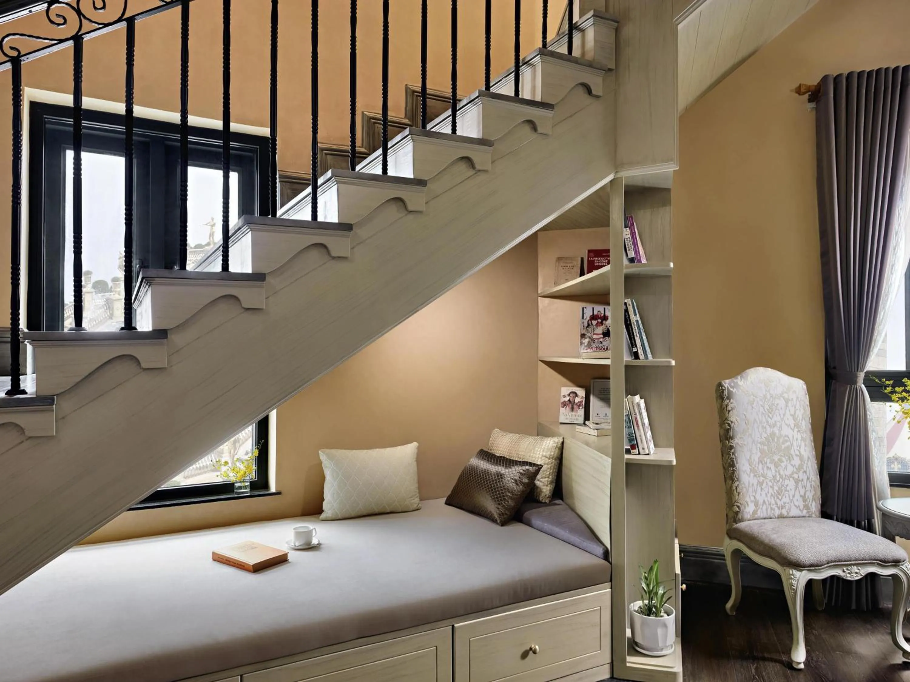 Bedroom, Bed in Mercure Danang French Village Bana Hills