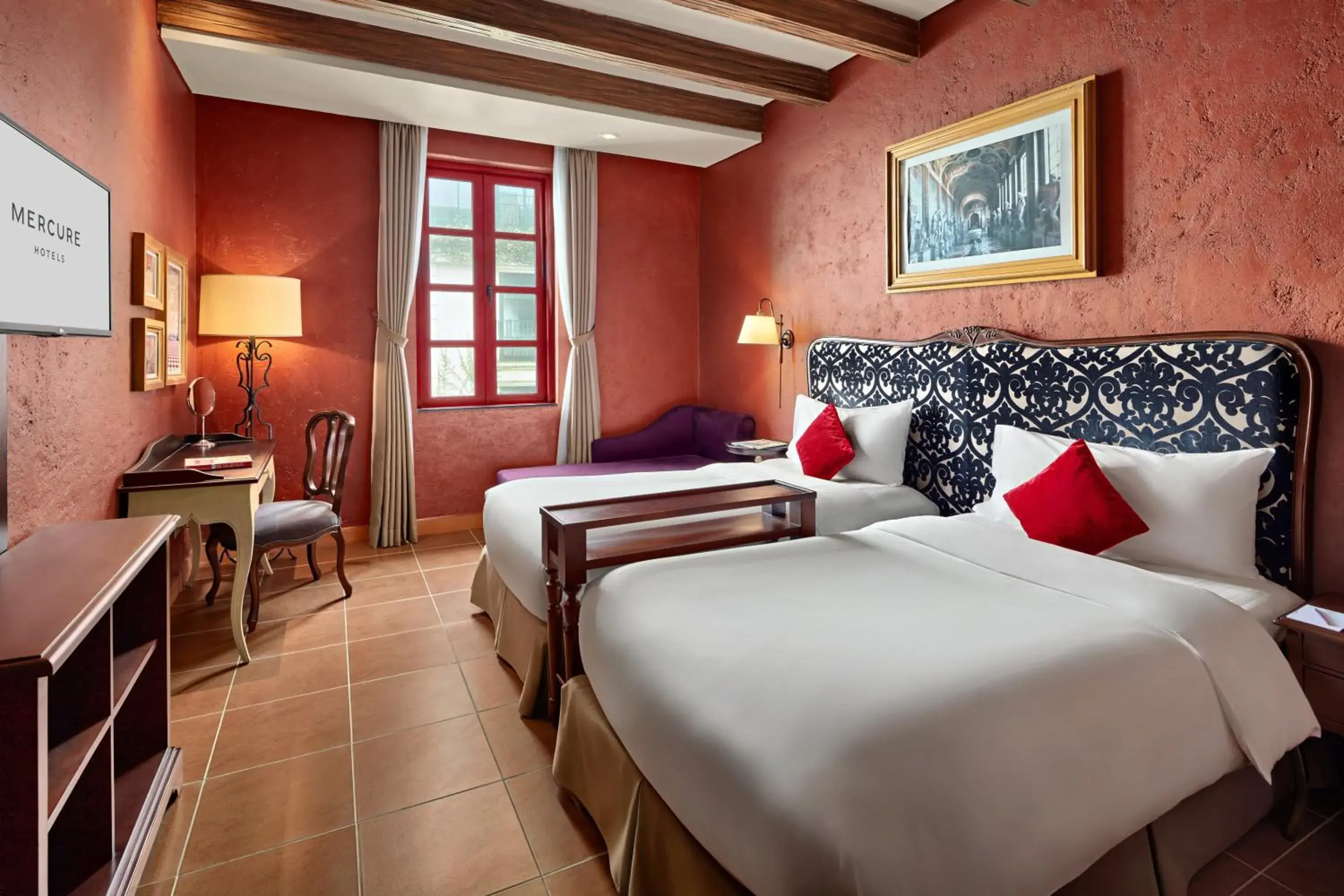 Deluxe Twin Room in Mercure Danang French Village Bana Hills Deluxe Twin Room in Mercure Danang French Village Bana Hills