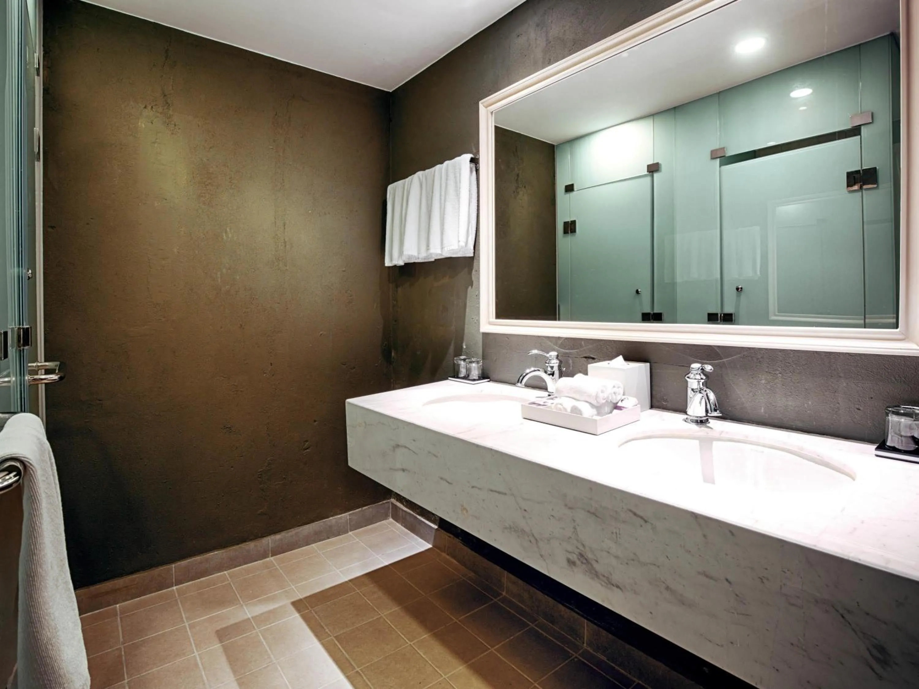 Bedroom in Mercure Danang French Village Bana Hills