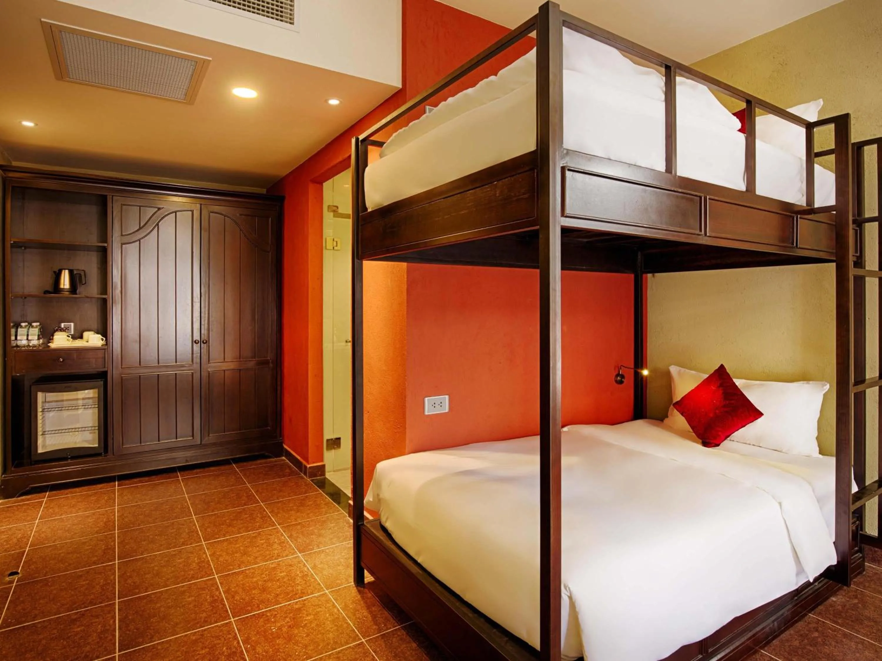 Bedroom, Bed in Mercure Danang French Village Bana Hills