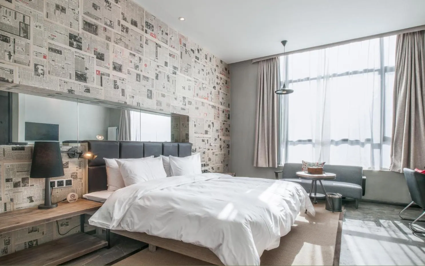 Bed in Time Tunnel Designer Hotel Xi'an