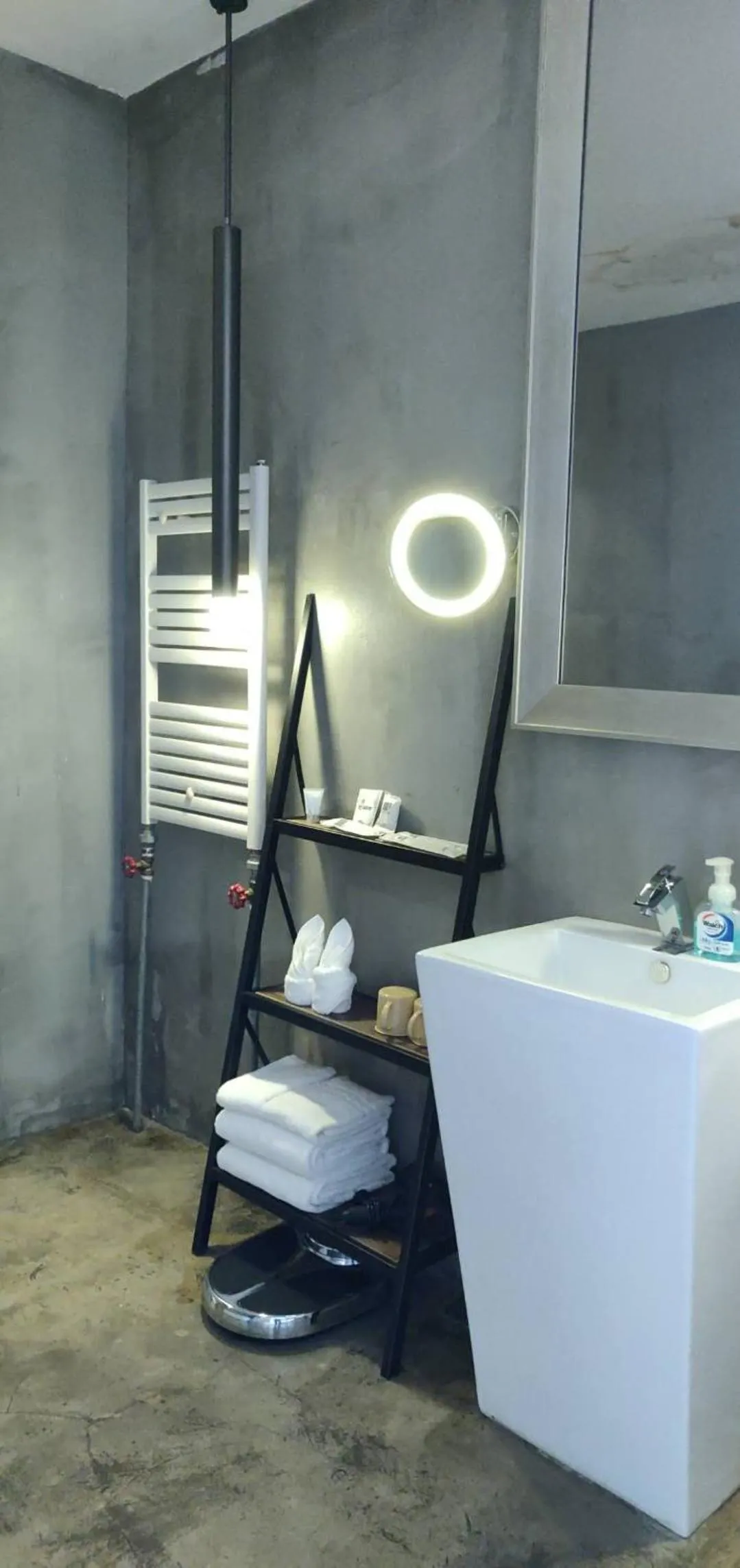 Bathroom in Time Tunnel Designer Hotel Xi'an