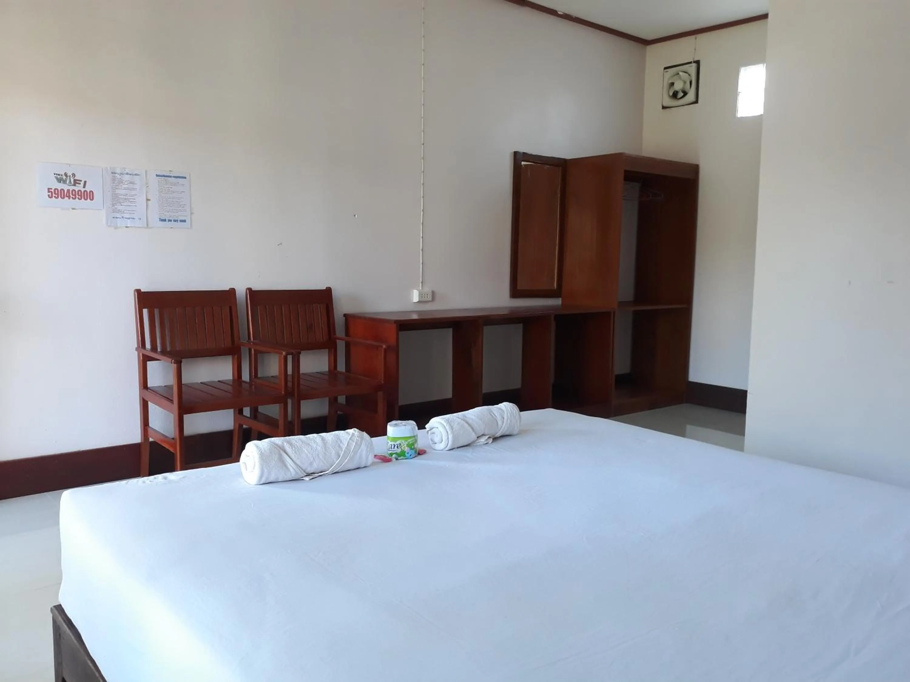 Bed in Mama Leurth Sunset Guesthouse