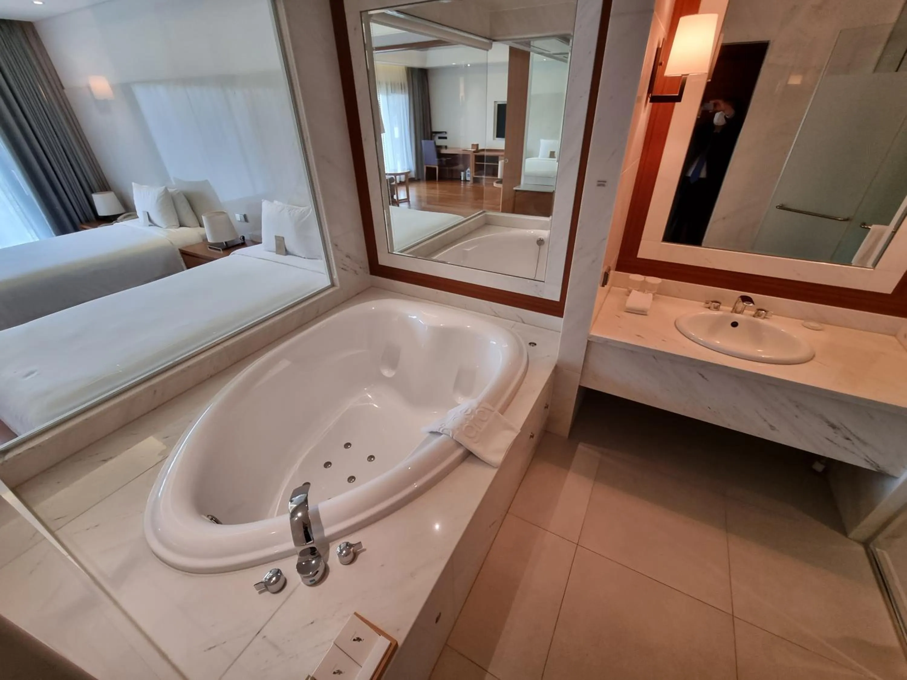 Bed in Pinegrove Hotel