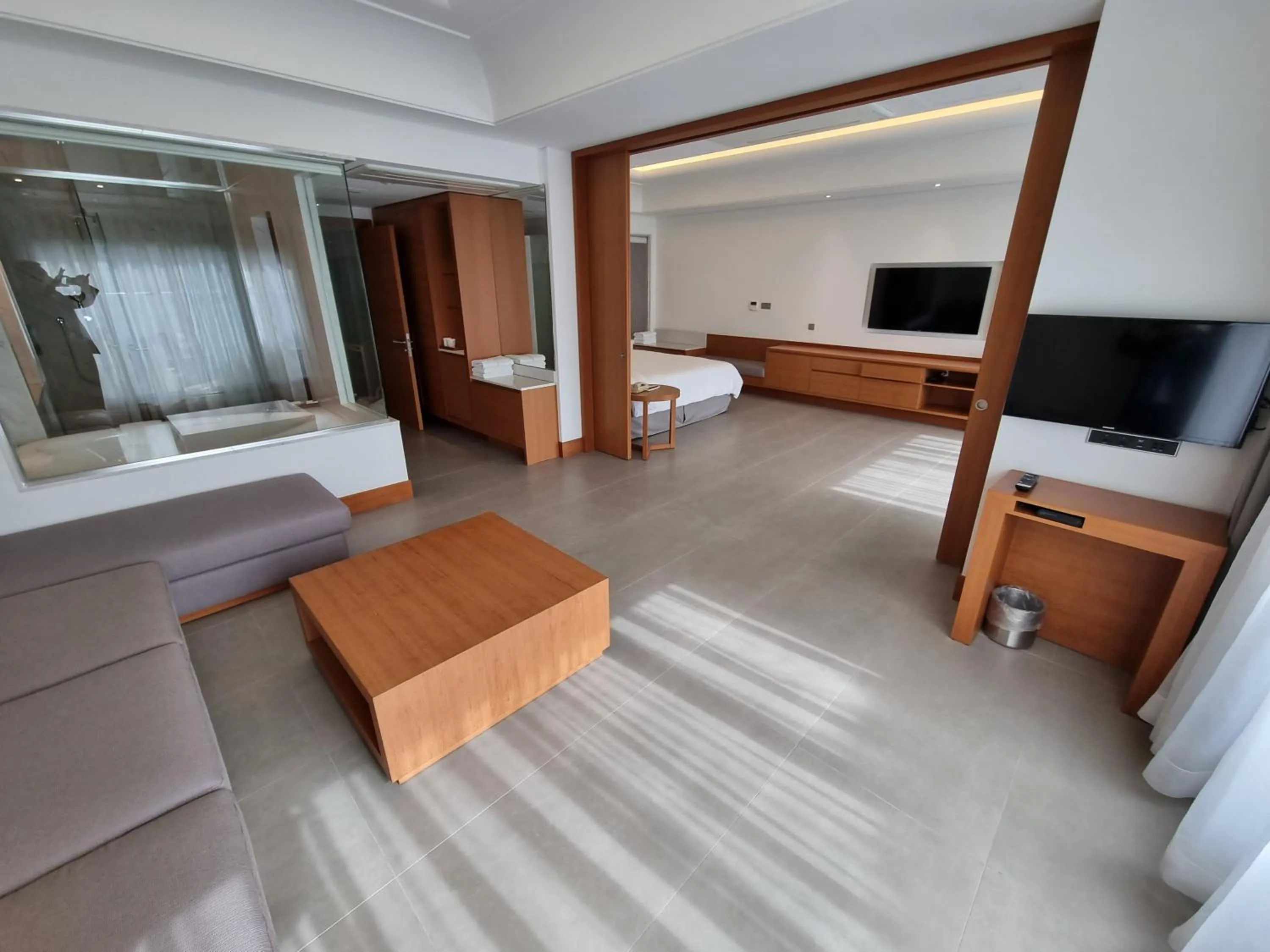 Bed in Pinegrove Hotel