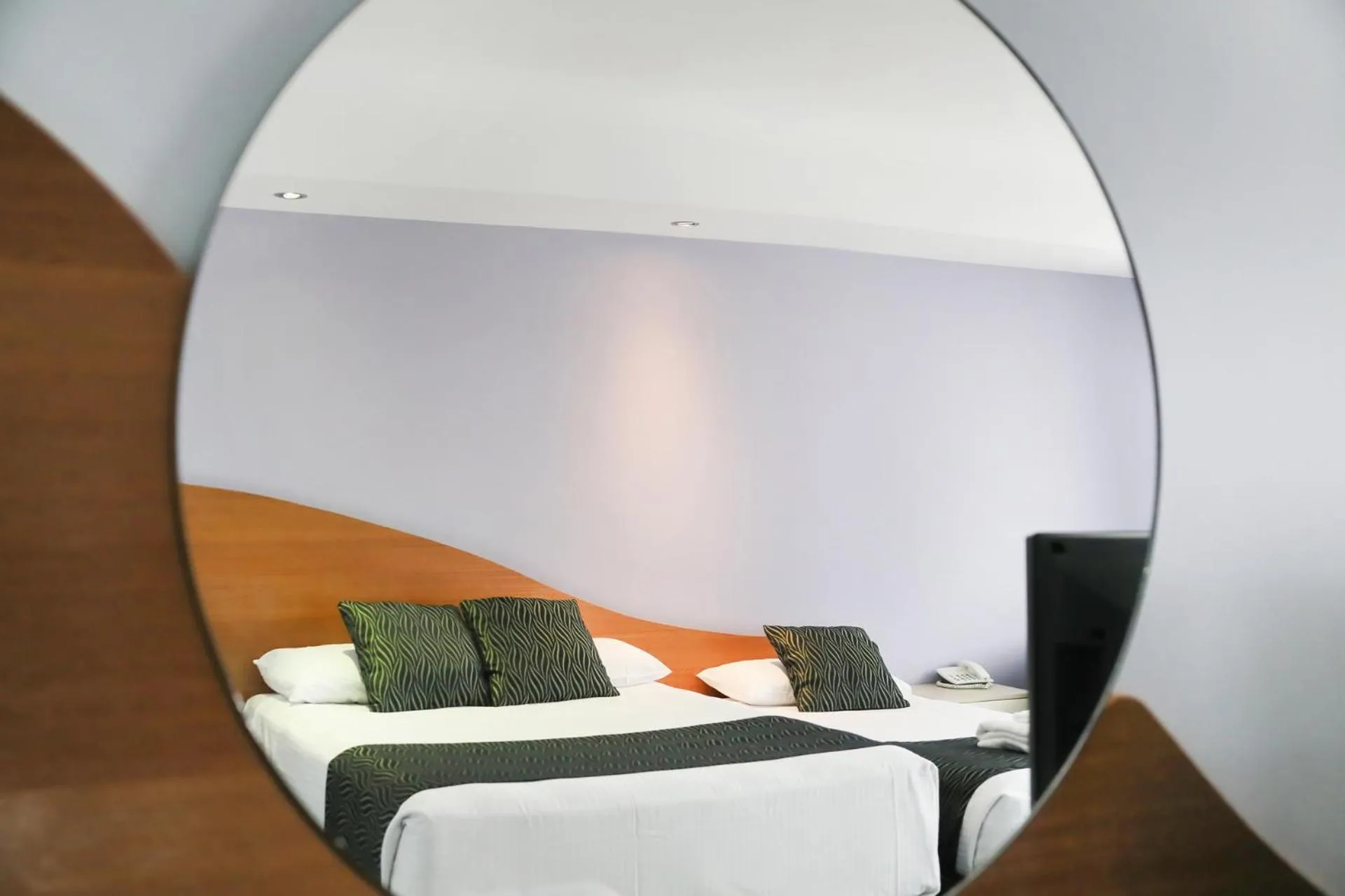 Bed in Shellharbour Village Motel