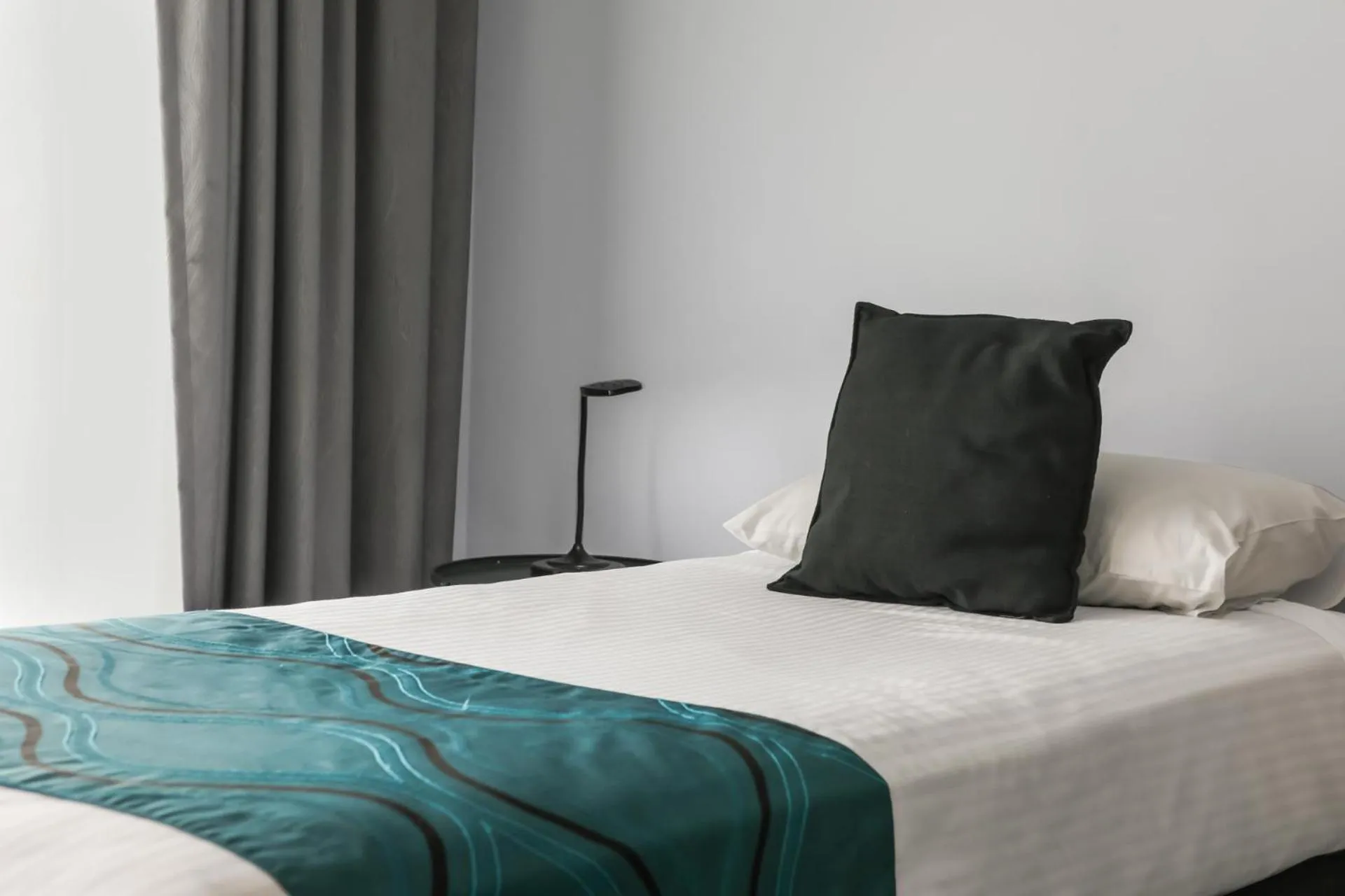 Bed in Shellharbour Village Motel