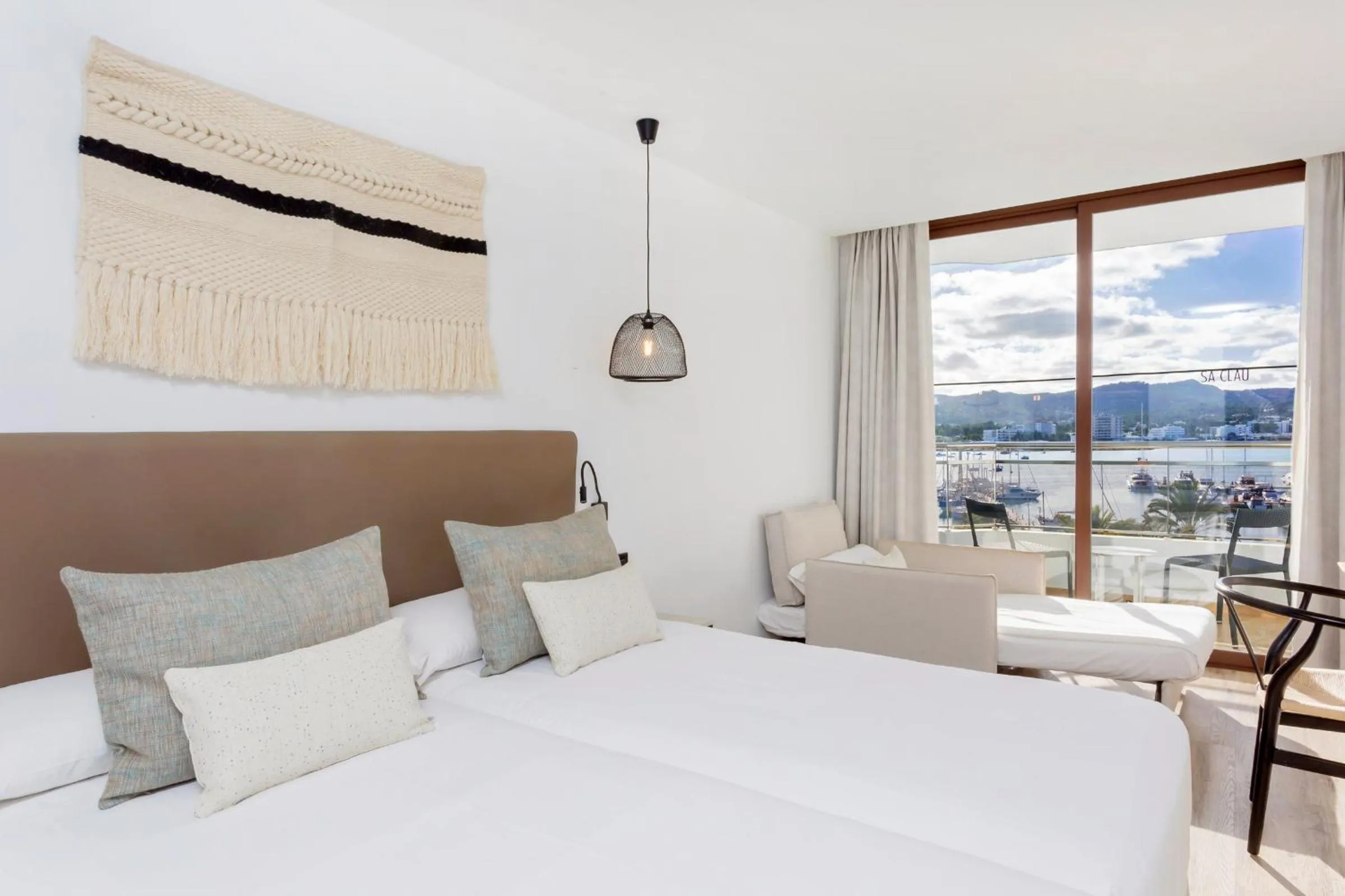 Bedroom, Bed in Hotel Sa Clau by Mambo