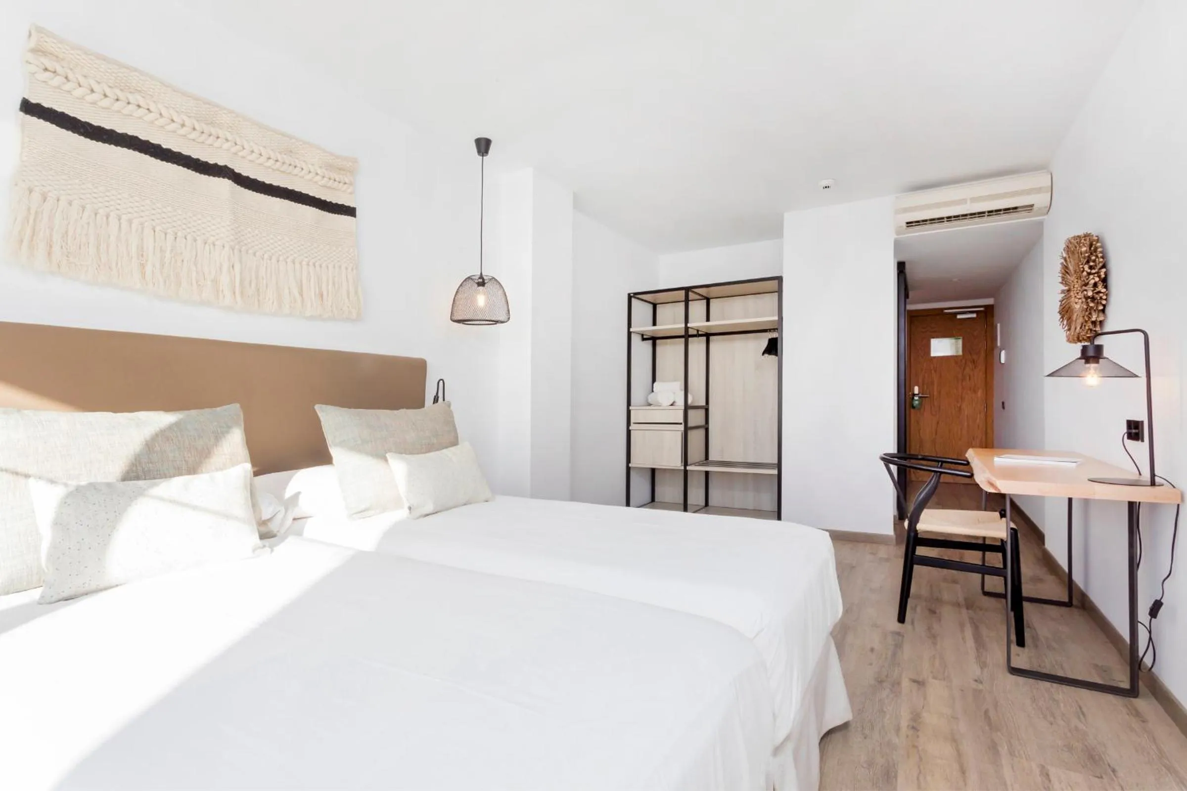 Bedroom, Bed in Hotel Sa Clau by Mambo