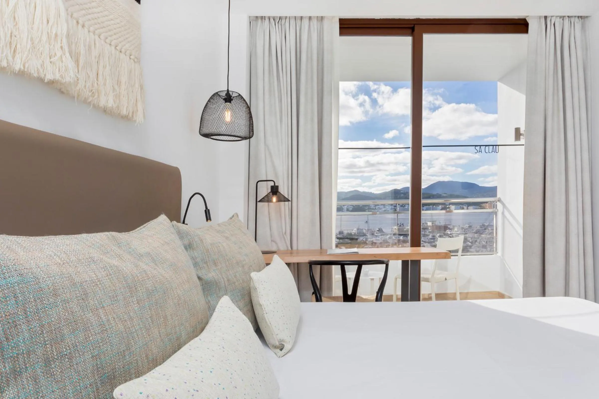 Balcony/Terrace, Bed in Hotel Sa Clau by Mambo