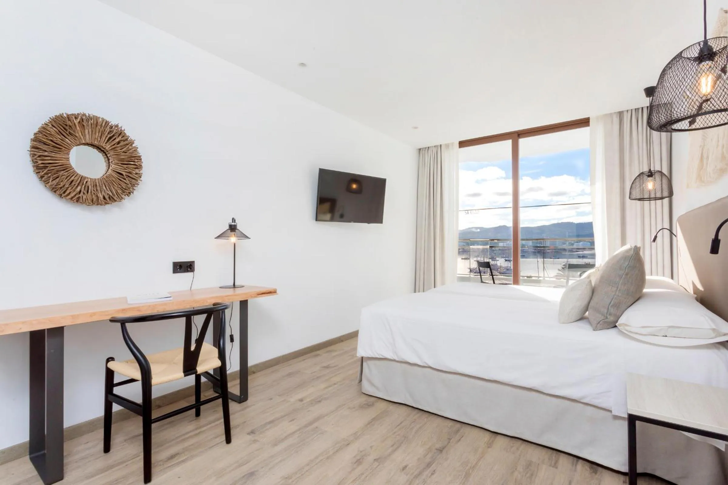 Balcony/Terrace, Bed in Hotel Sa Clau by Mambo