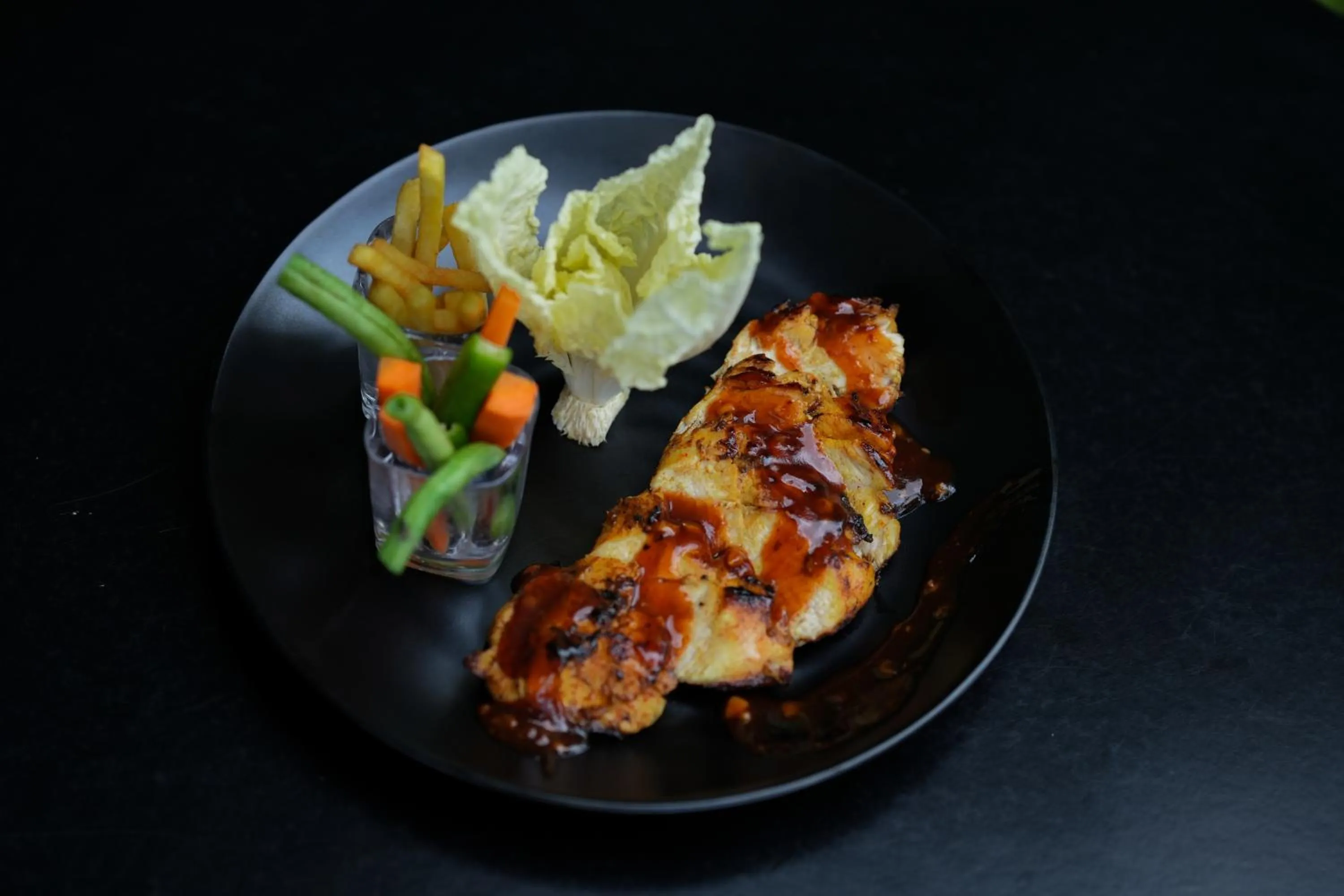 Food and drinks in Hotel Athgira