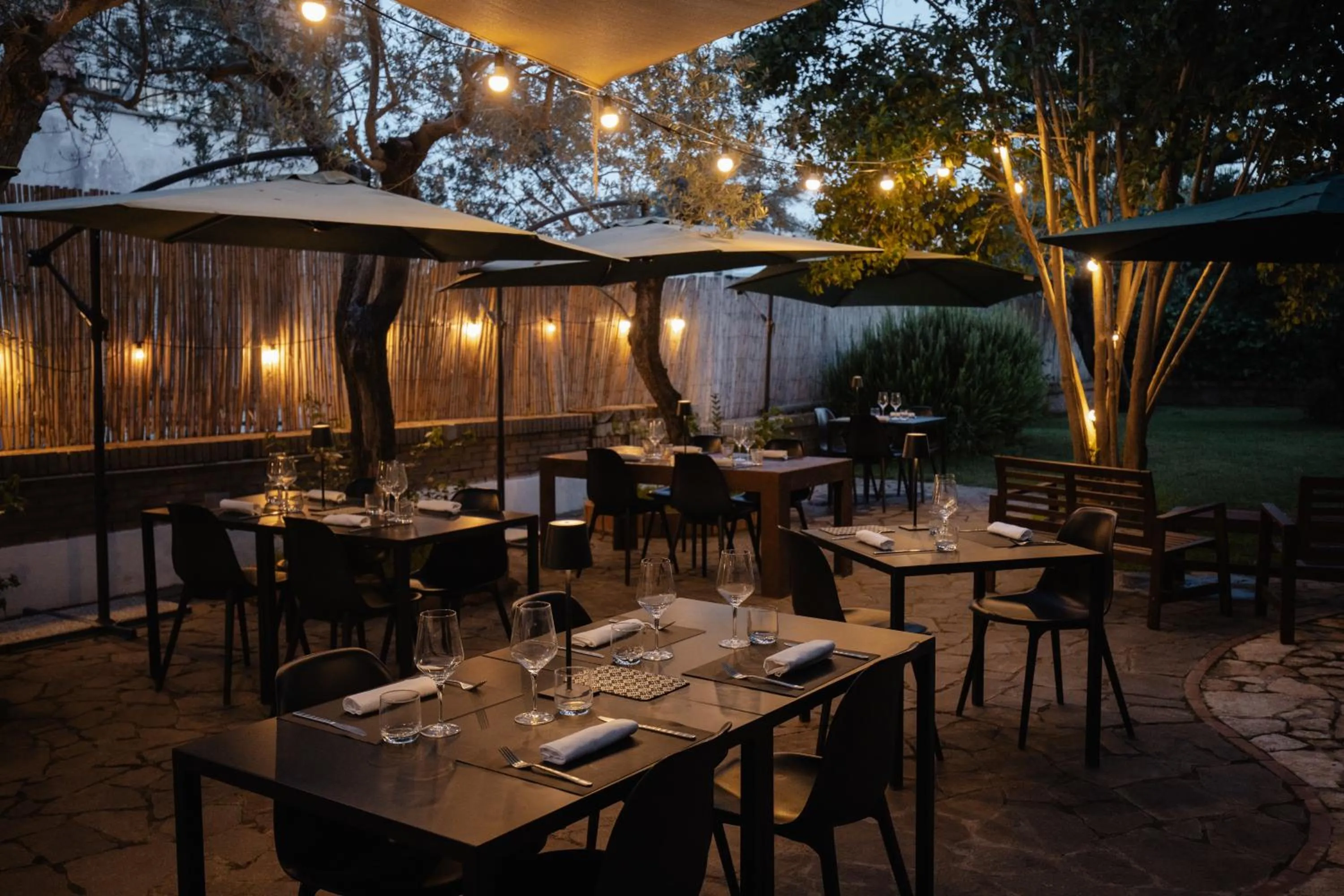 Restaurant/places to eat in Mami Sabaudia Hotel