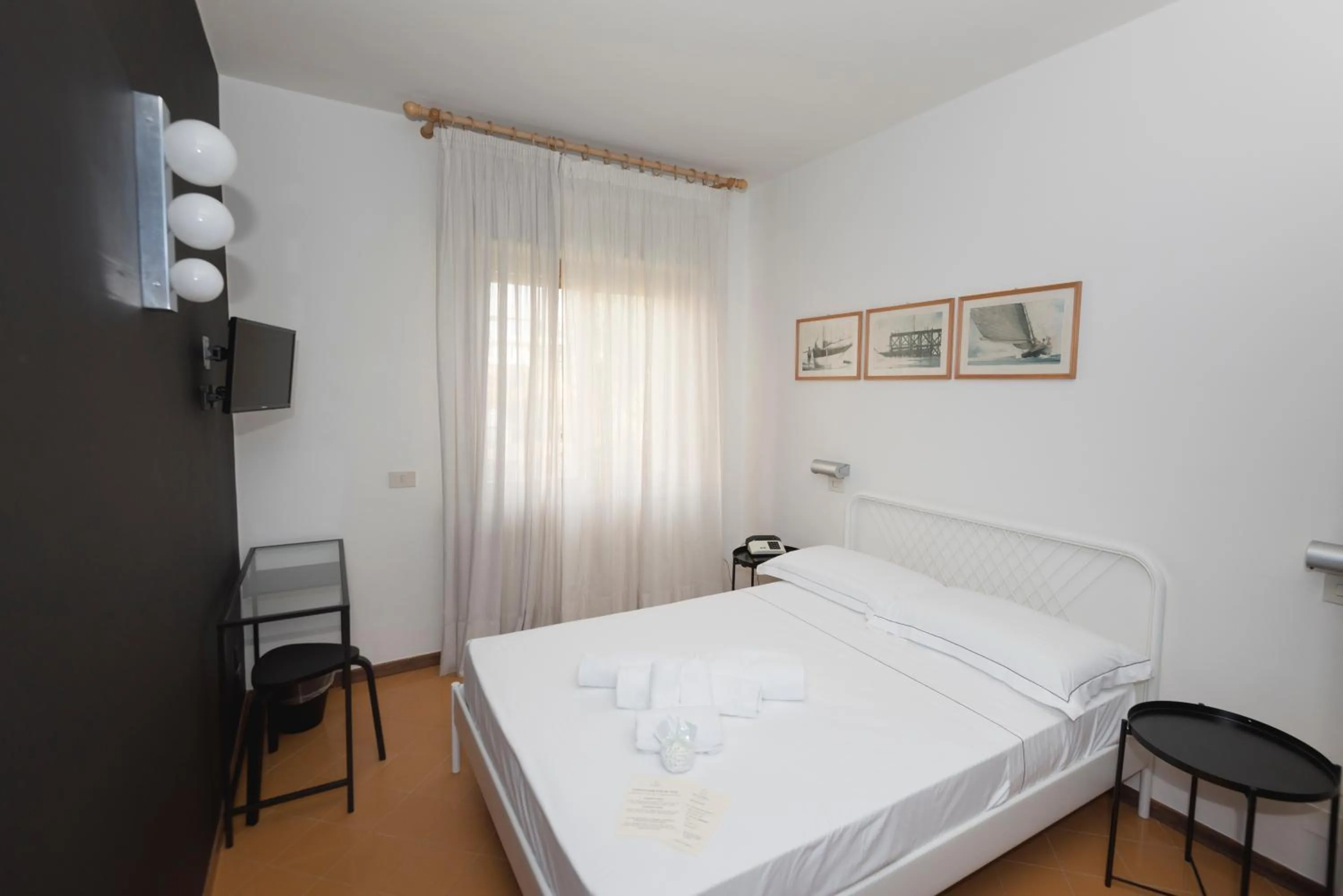 Bedroom in Mami Sabaudia Hotel