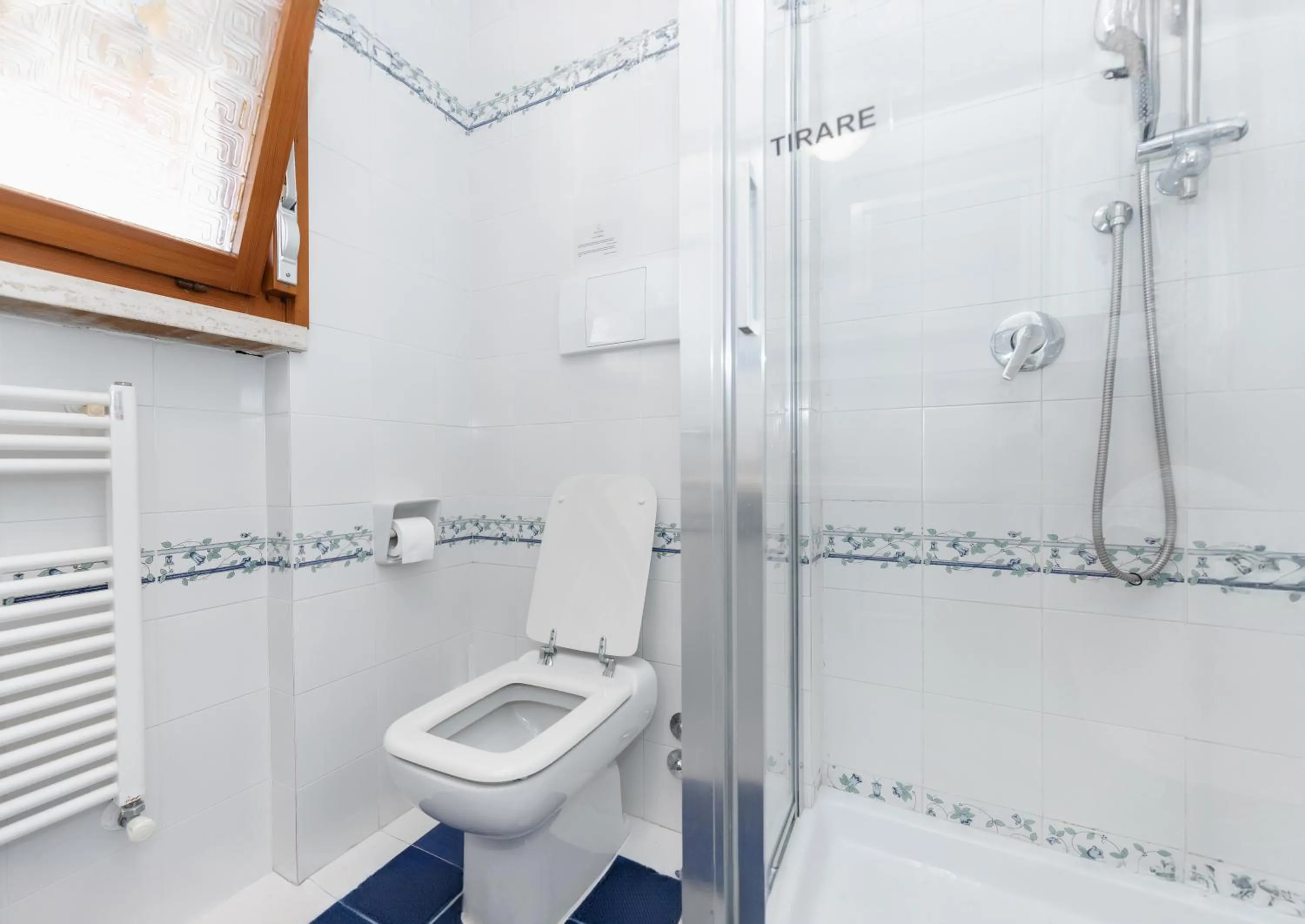 Toilet in Mami Sabaudia Hotel