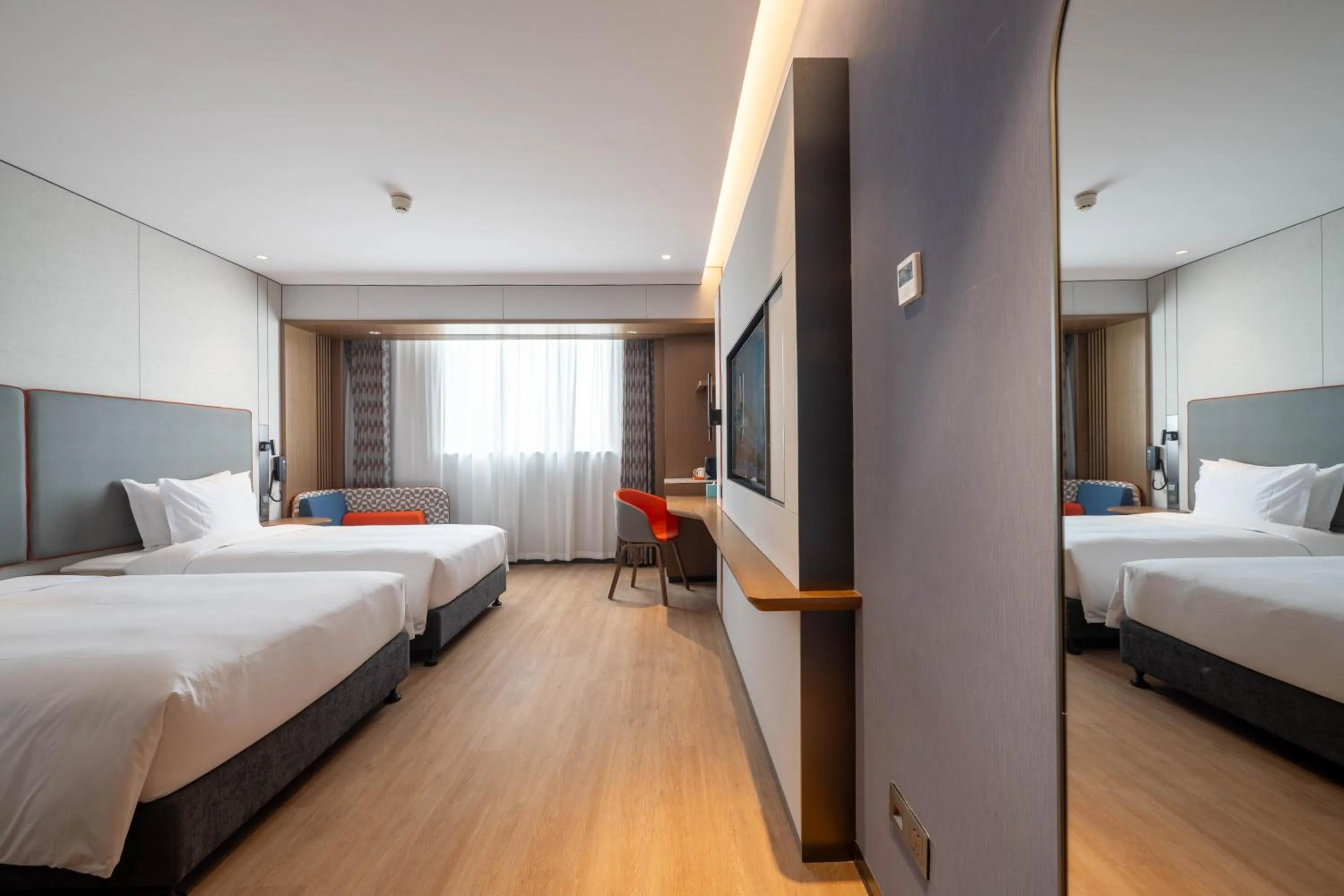 Holiday Inn Express Shanghai Pujiang Lianhang Road by IHG