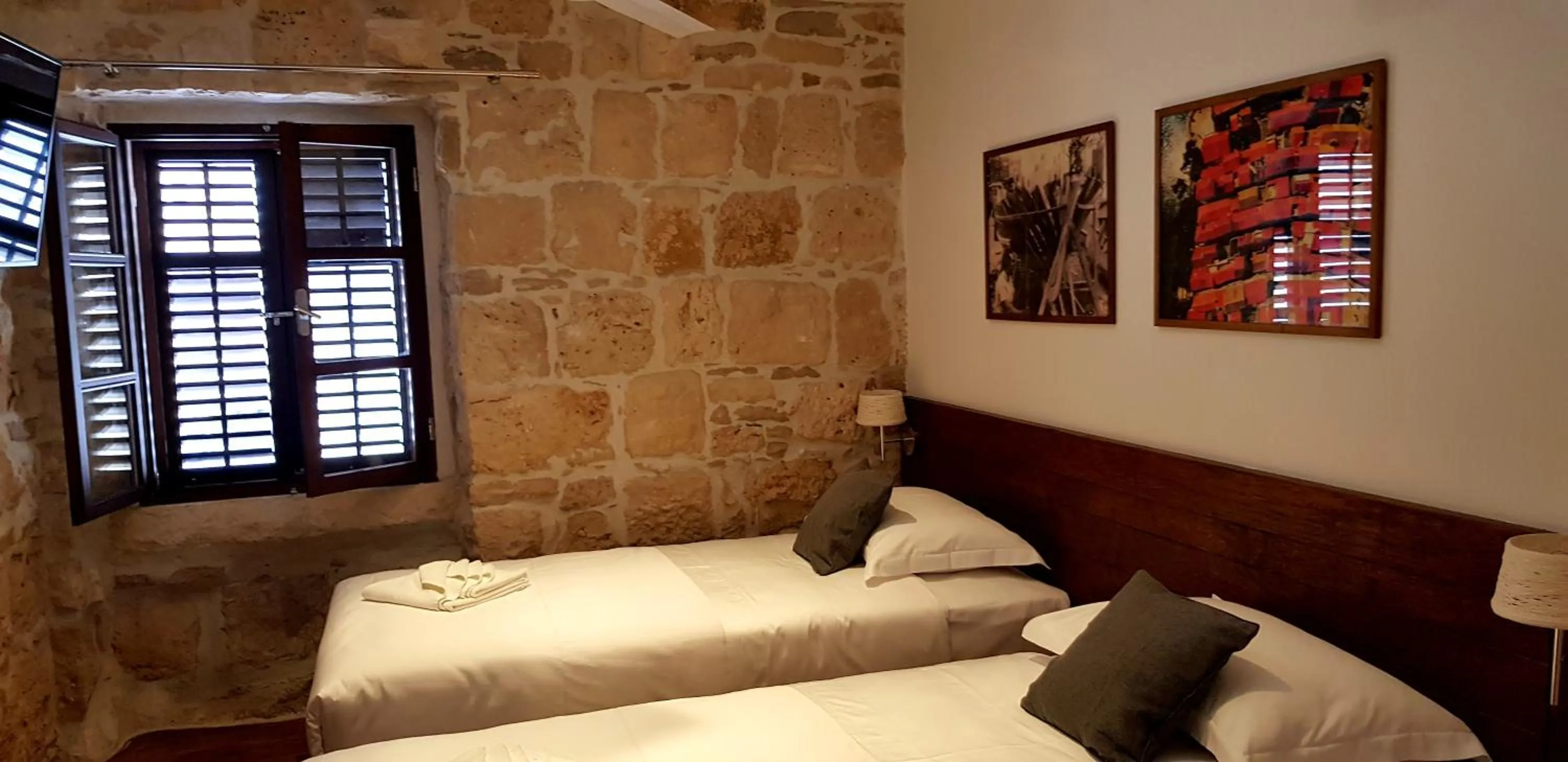 Photo of the whole room, Bed in San Teodoro