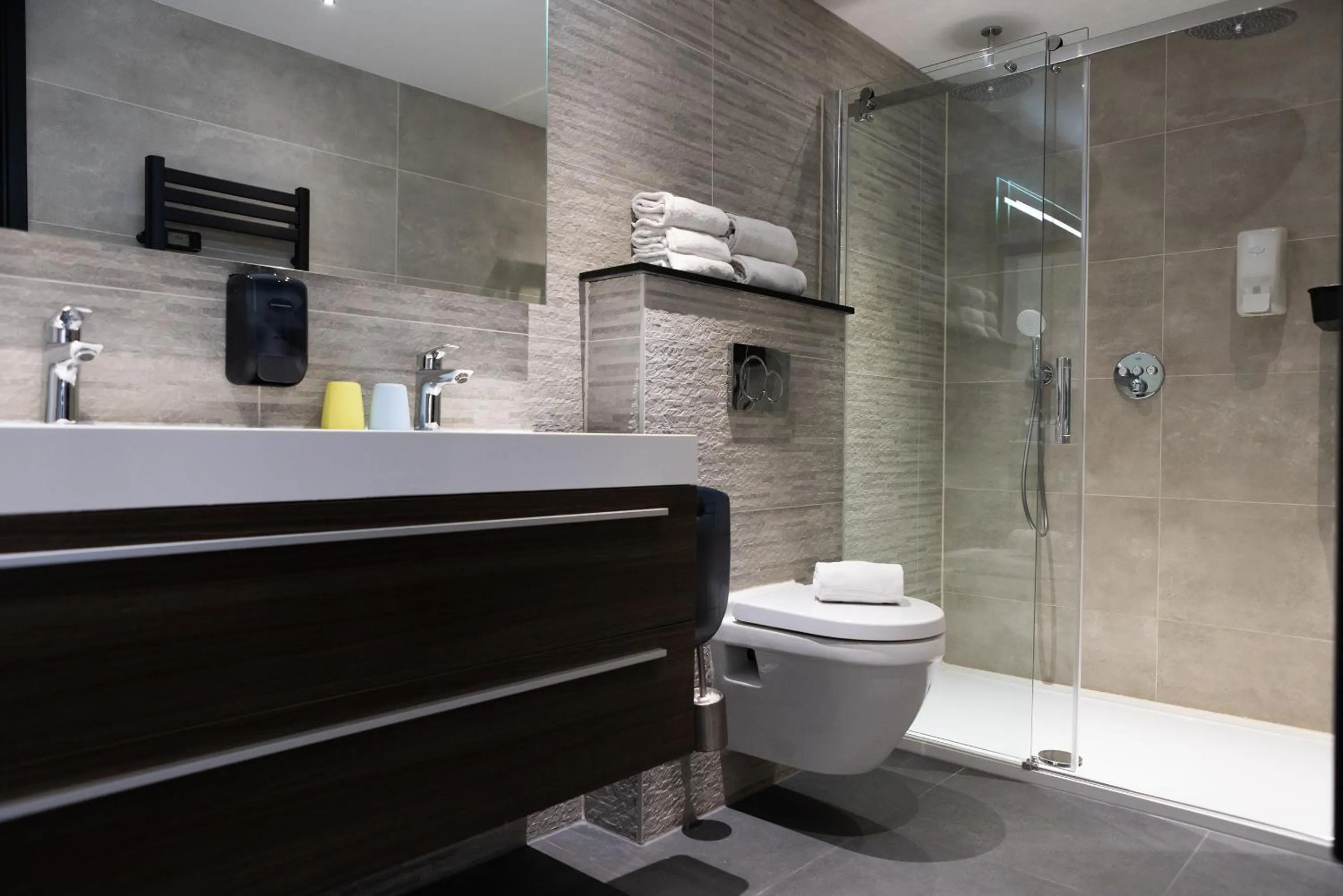 Shower in La Casita bed and breakfast