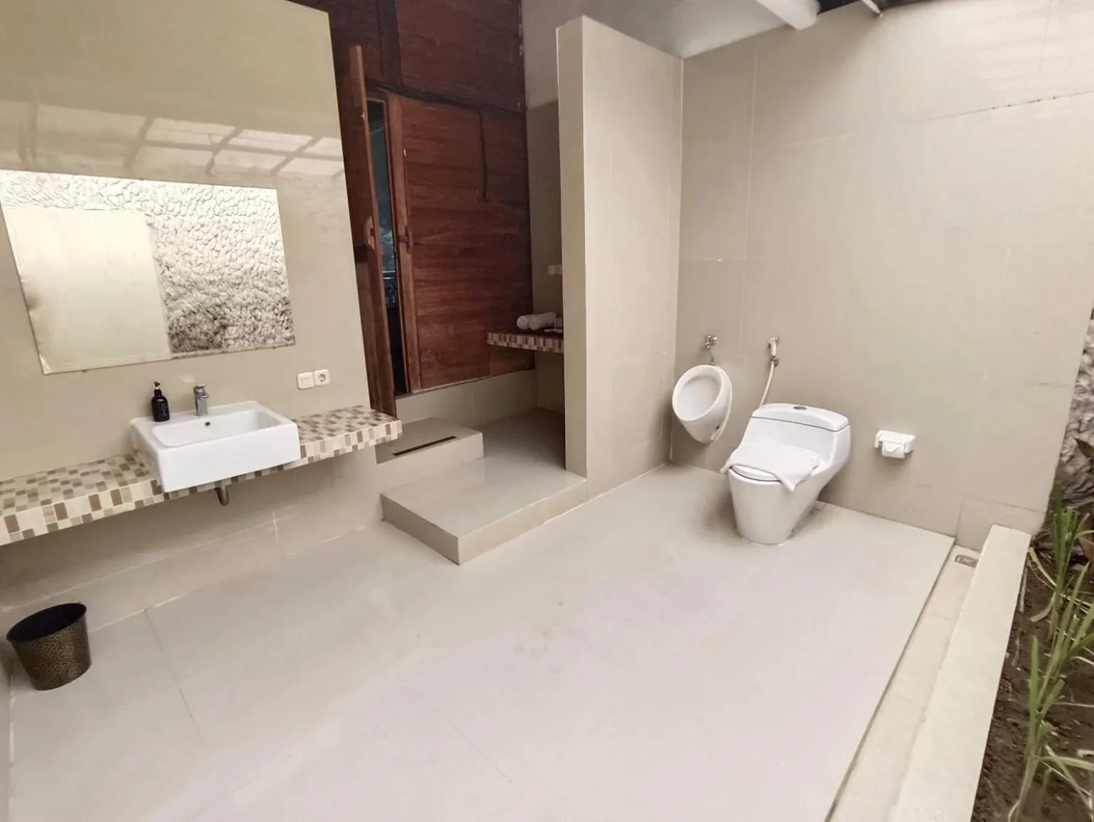 Shower in My Dream Bali Resort & Spa