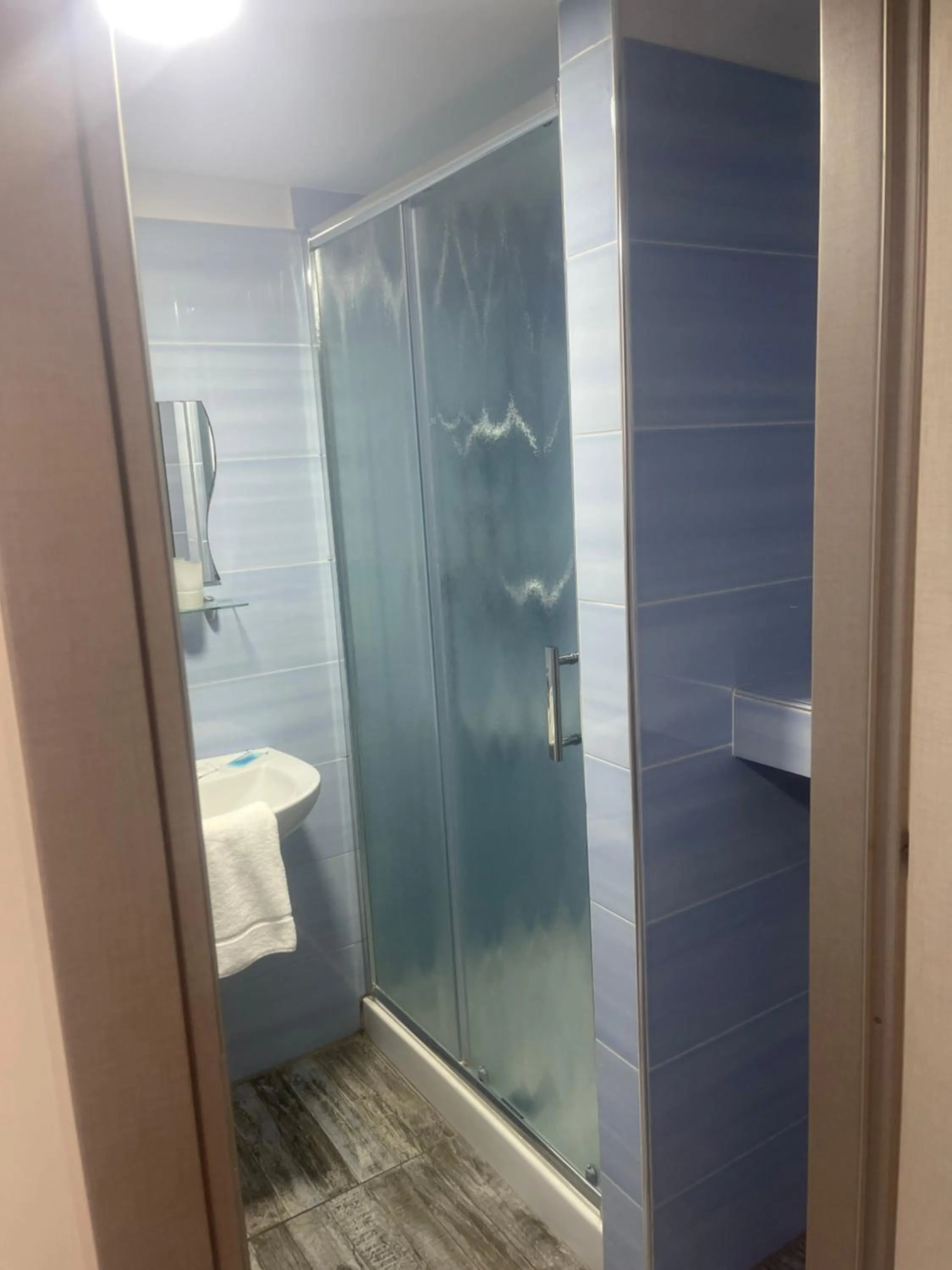 Shower in B&B Chez Moi