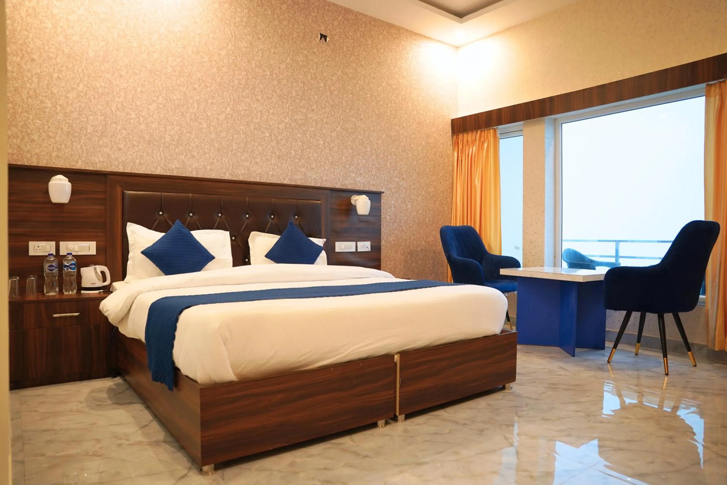Bedroom in Hotel HSR Residency