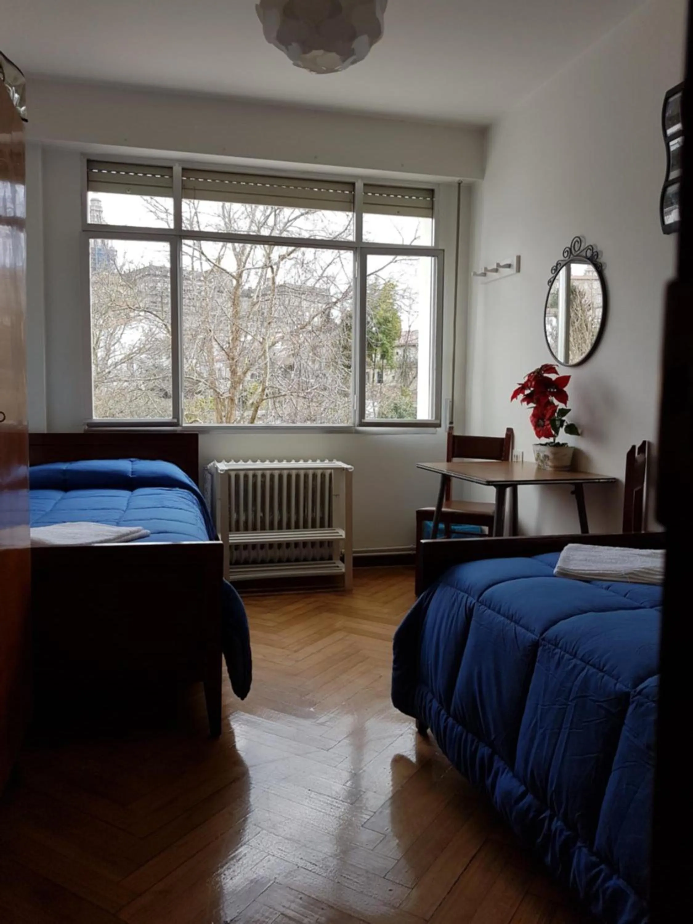 Photo of the whole room, Bed in Hostal Costa Azul