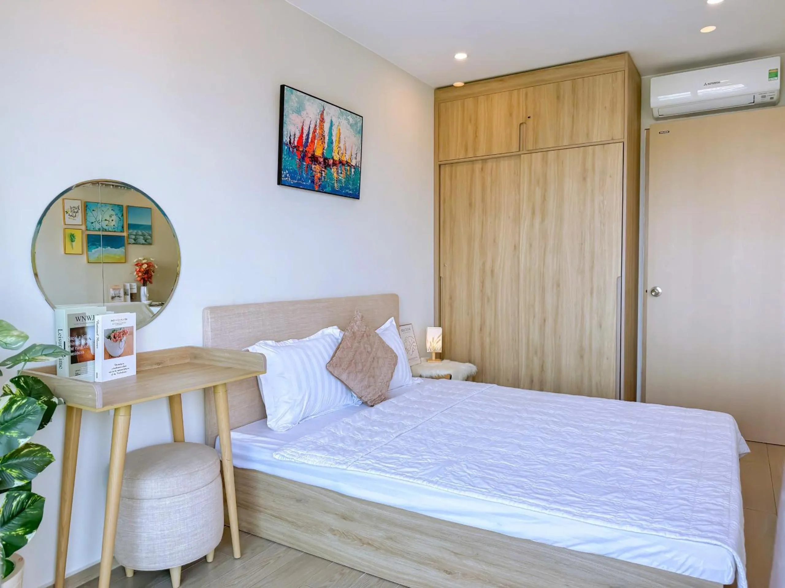 Bedroom, Bed in The Song Vung Tau Apartment