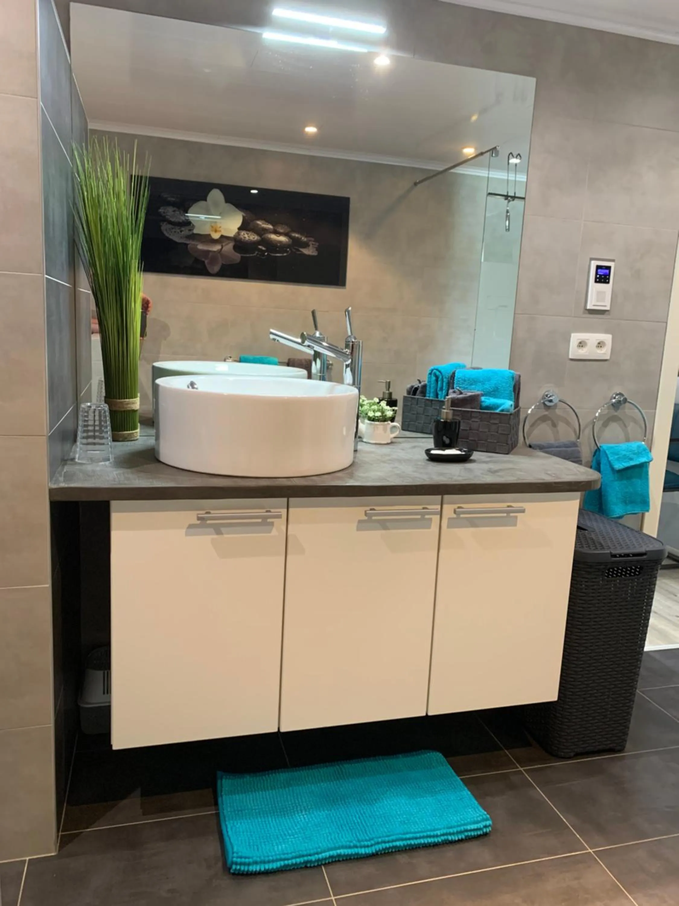 Bathroom in Country house Au Ballet des Hirondelles