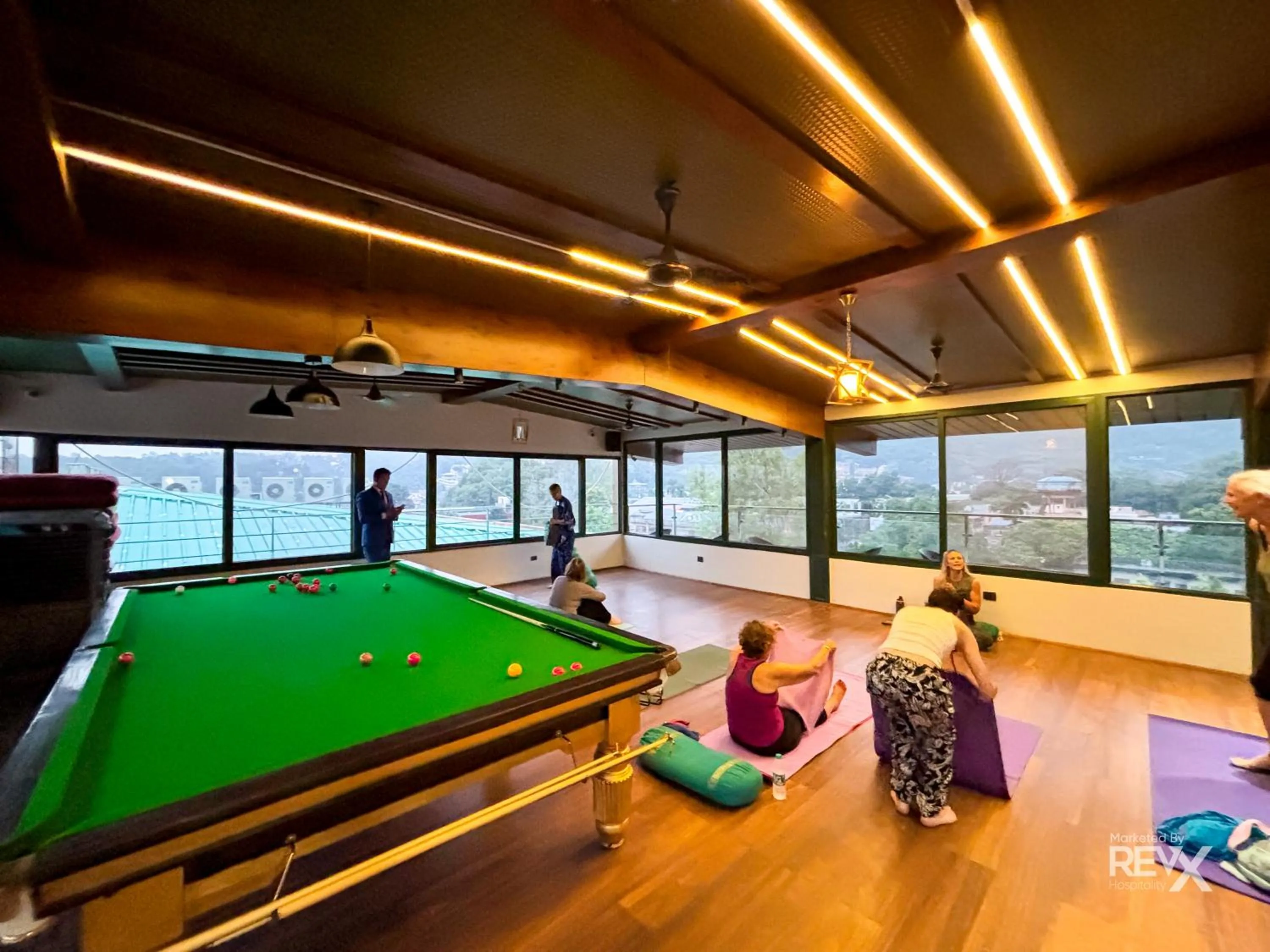 Game Room in Hotel Green View - Behind Pramarth Niketan