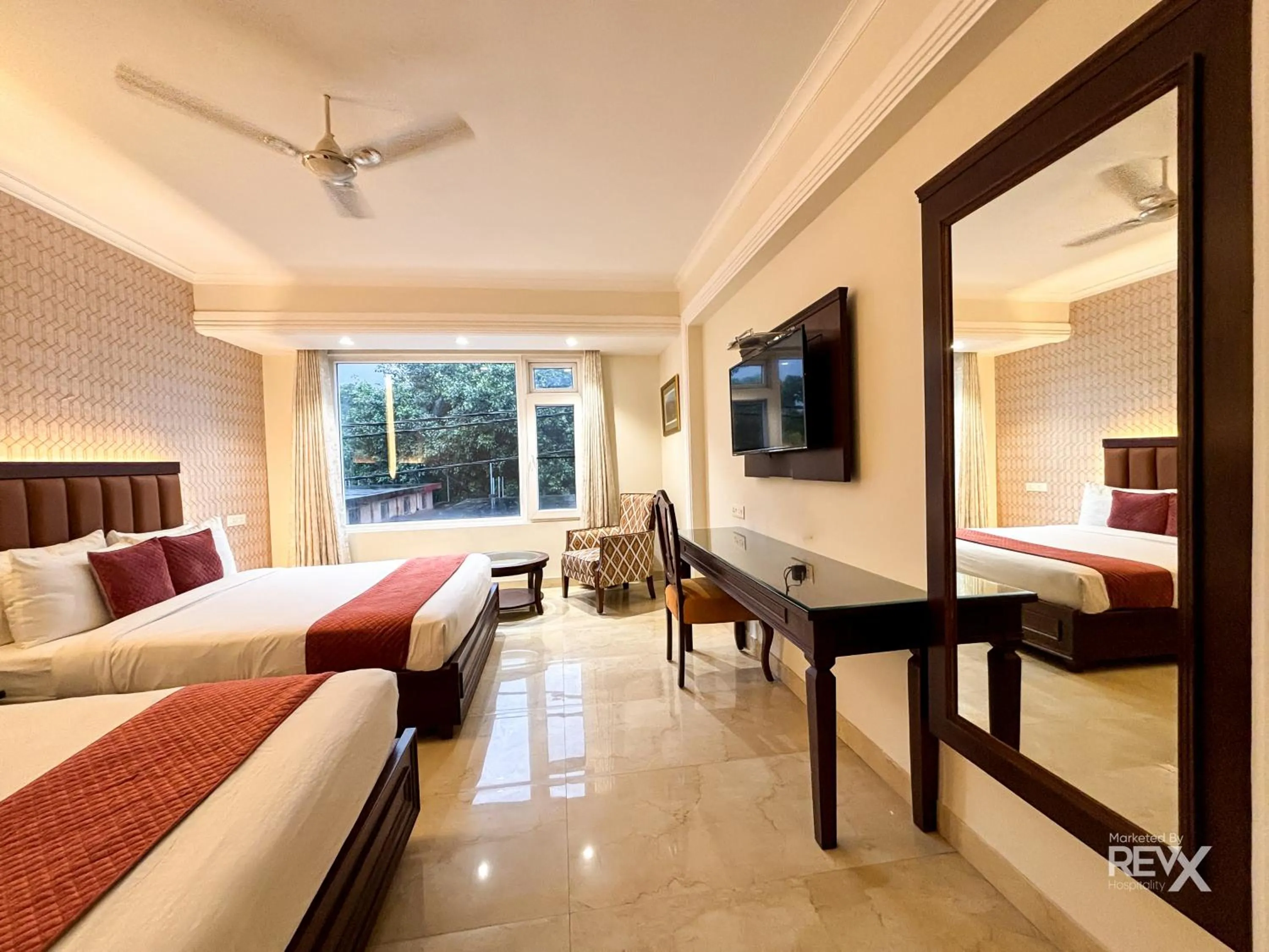 Bed in Hotel Green View - Behind Pramarth Niketan