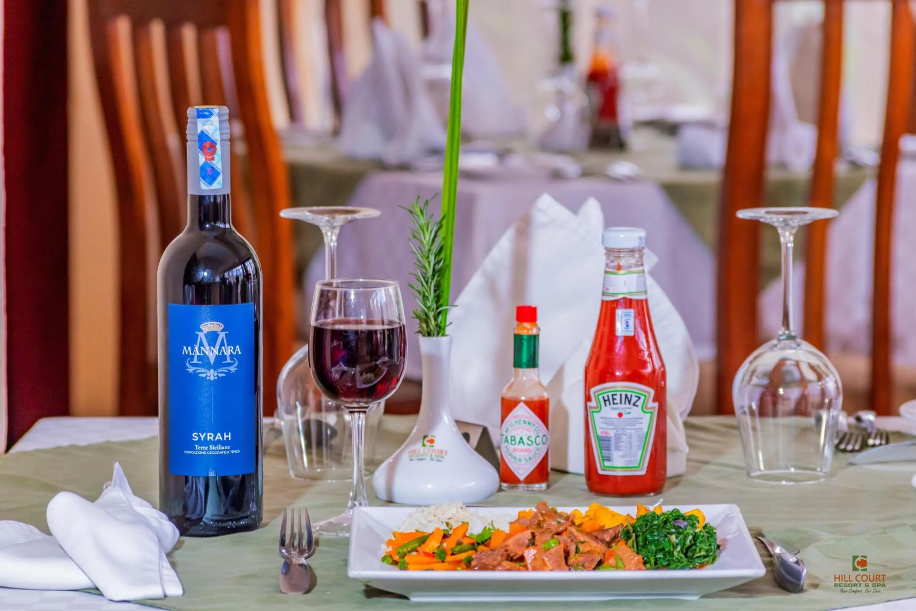 Restaurant/places to eat in Hillcourt Resort and Spa