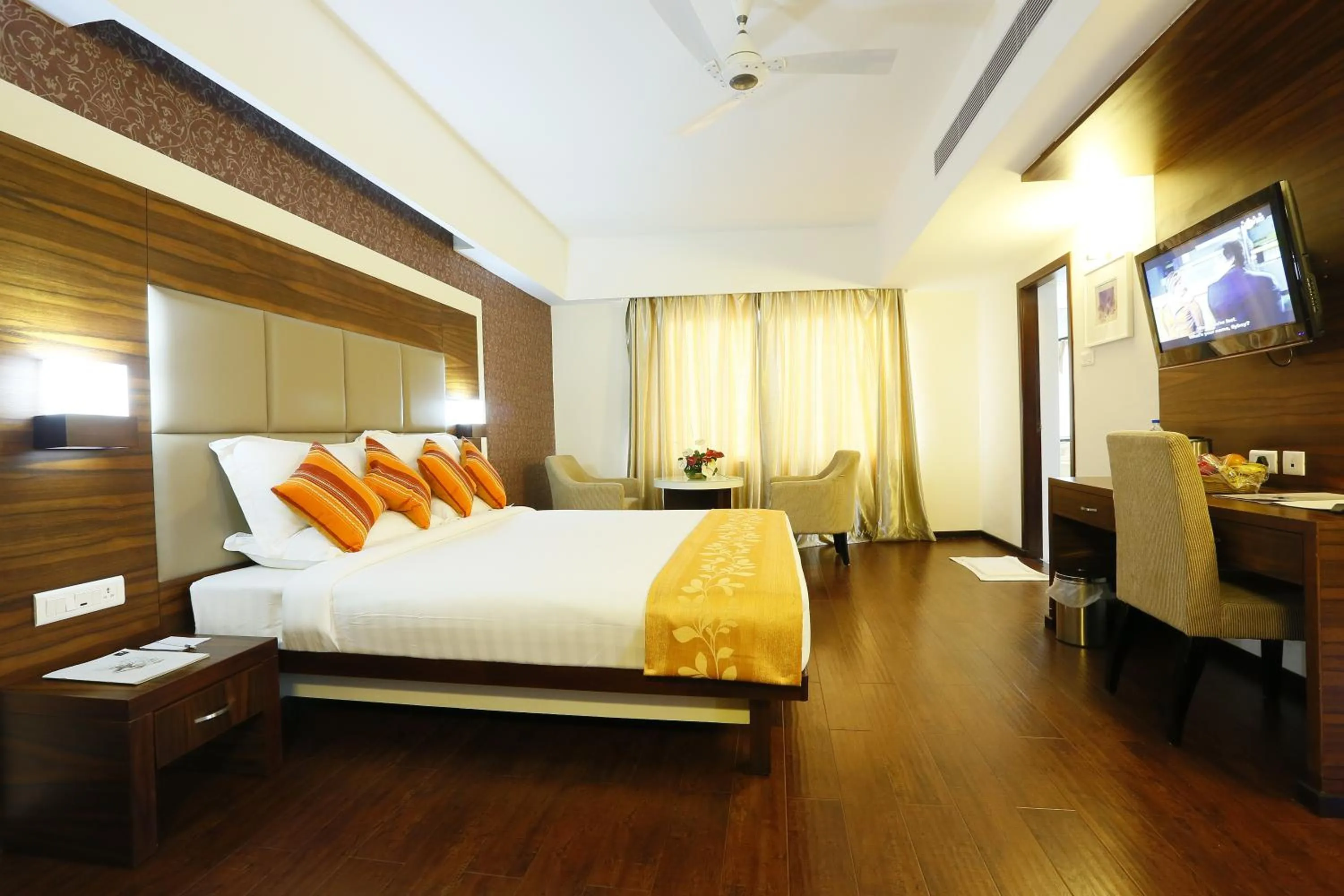 Bedroom in Hotel Moonlit Regency