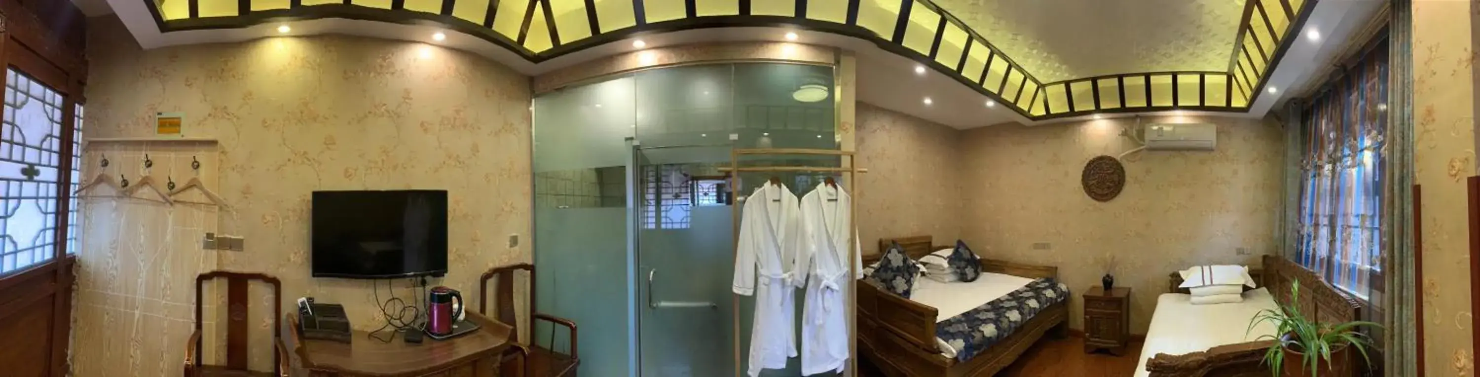 Triple Room with Private Bathroom in Pingyao HongJingYuanGuesthouse Triple Room with Private Bathroom in Pingyao HongJingYuanGuesthouse