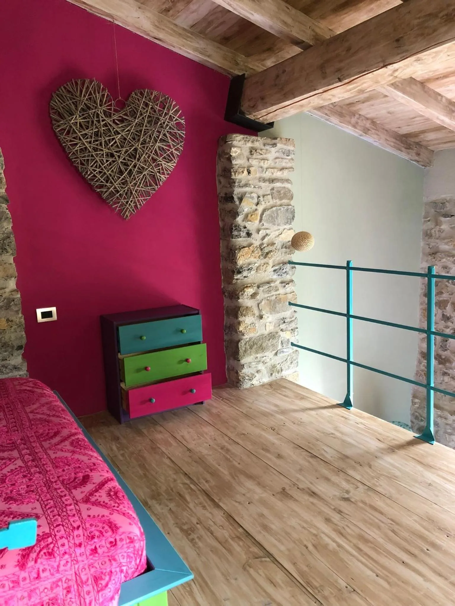 Decorative detail, Bed in Encanto Di Arlia